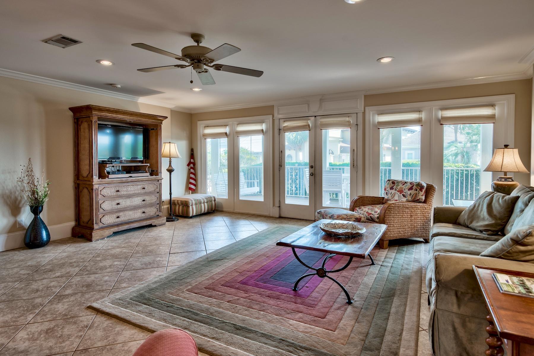 BLUE MOUNTAIN BEACH - Residential