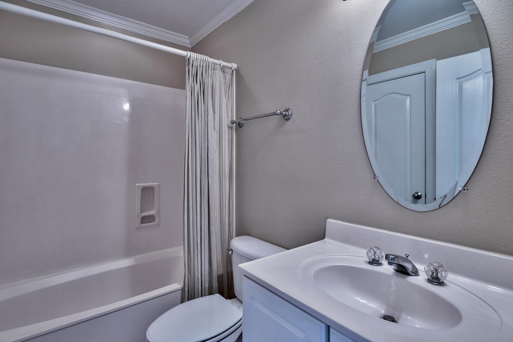 BLUE MOUNTAIN BEACH - Residential