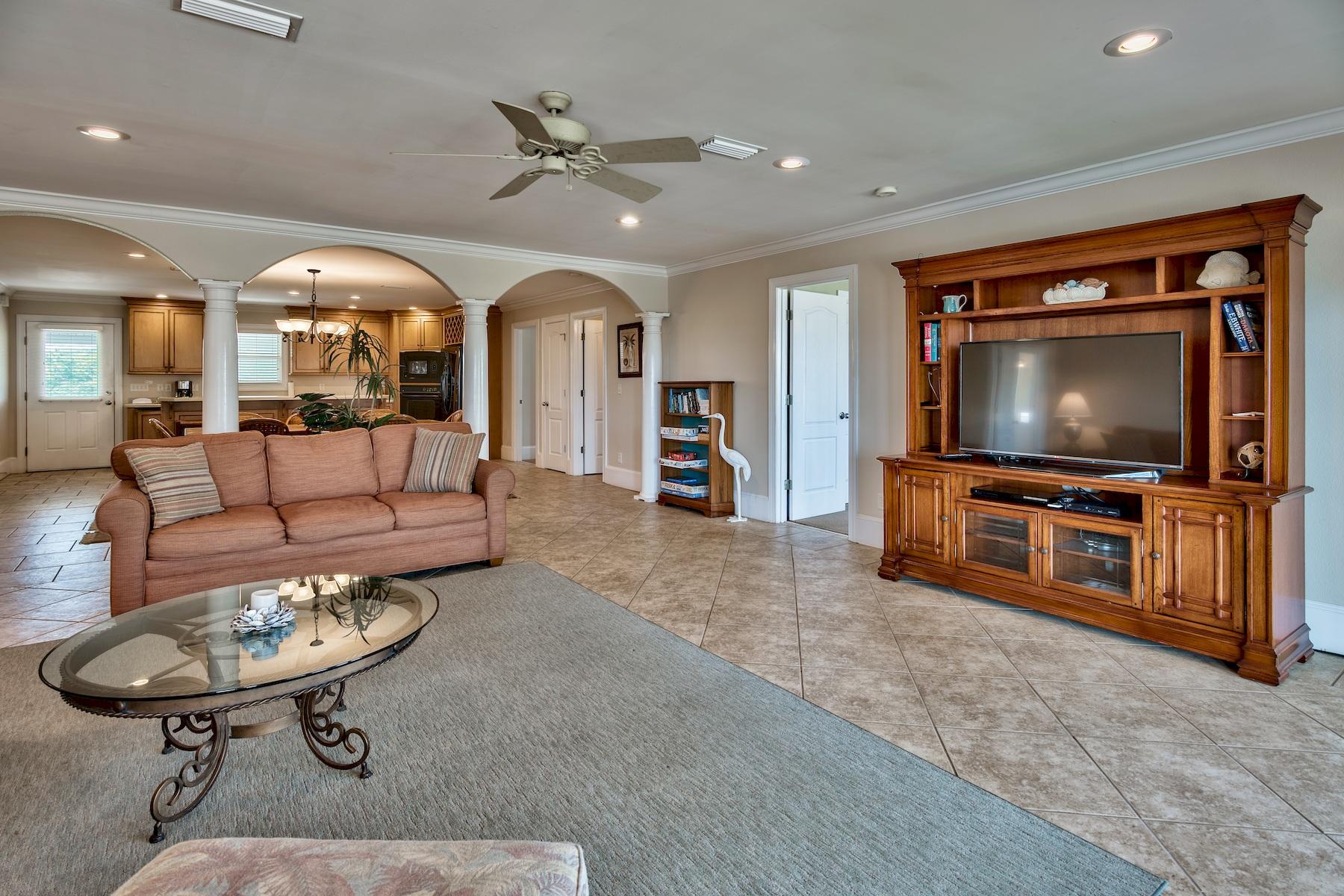 BLUE MOUNTAIN BEACH - Residential