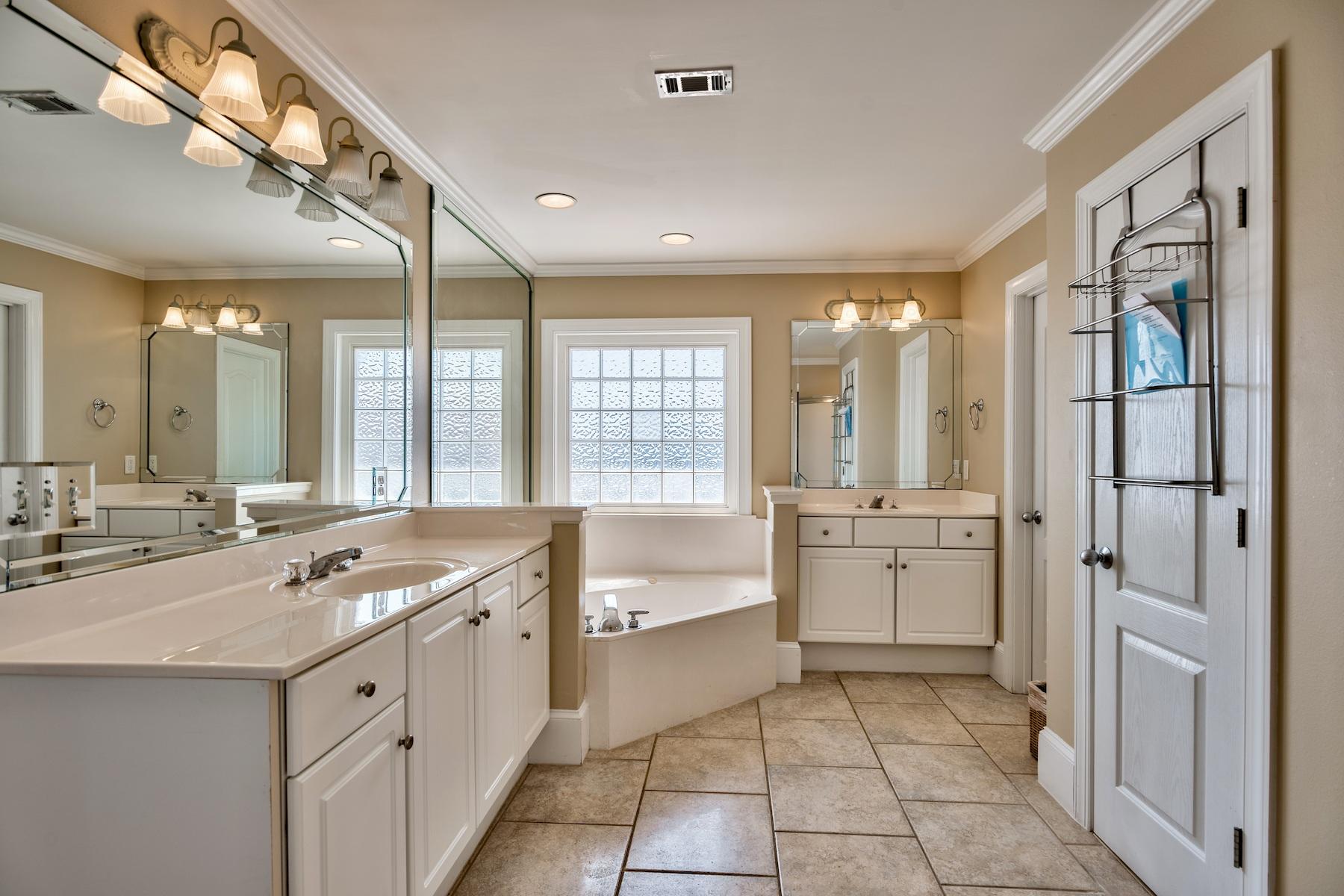 BLUE MOUNTAIN BEACH - Residential