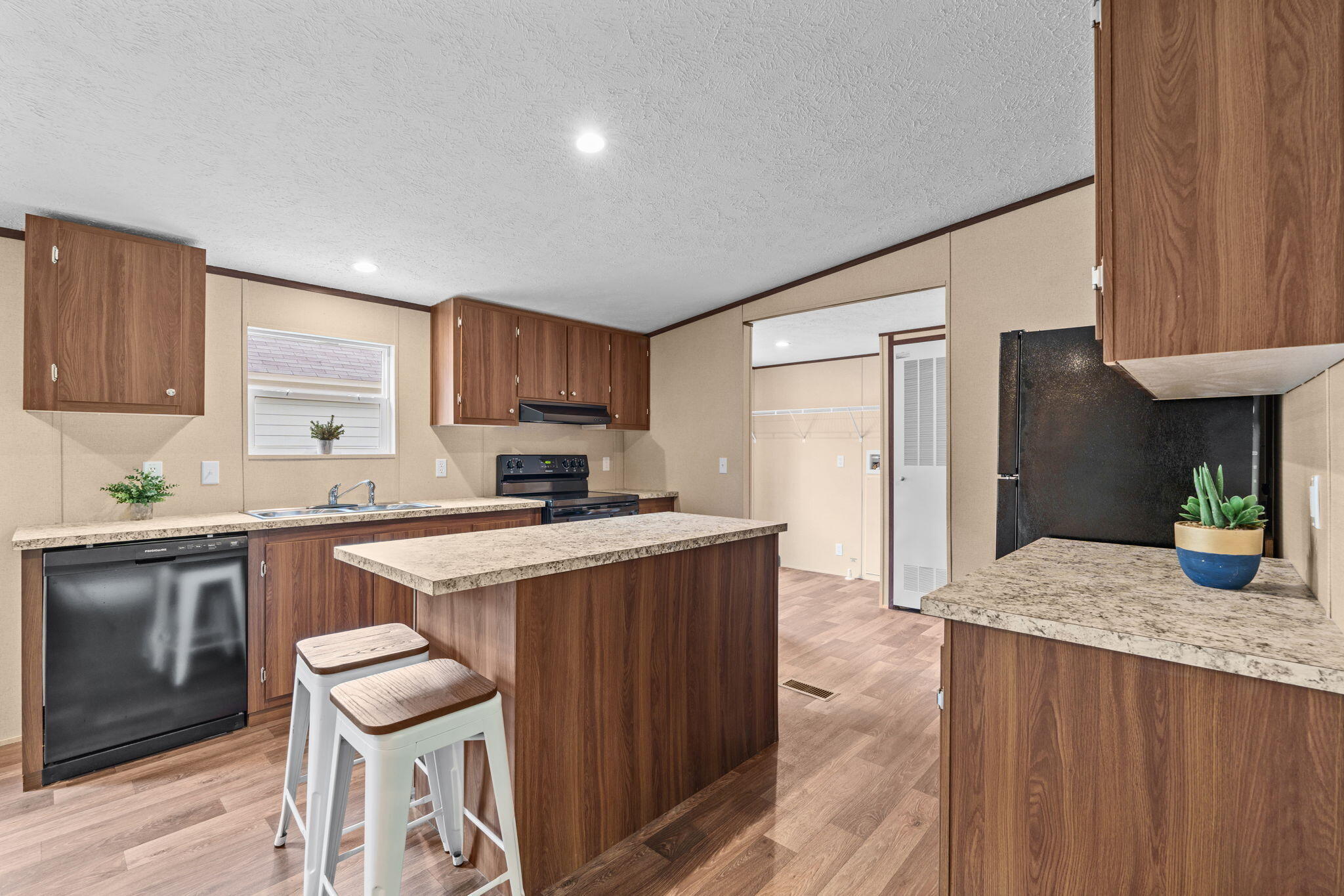 NO RECORDED SUBDIVISION - Residential
