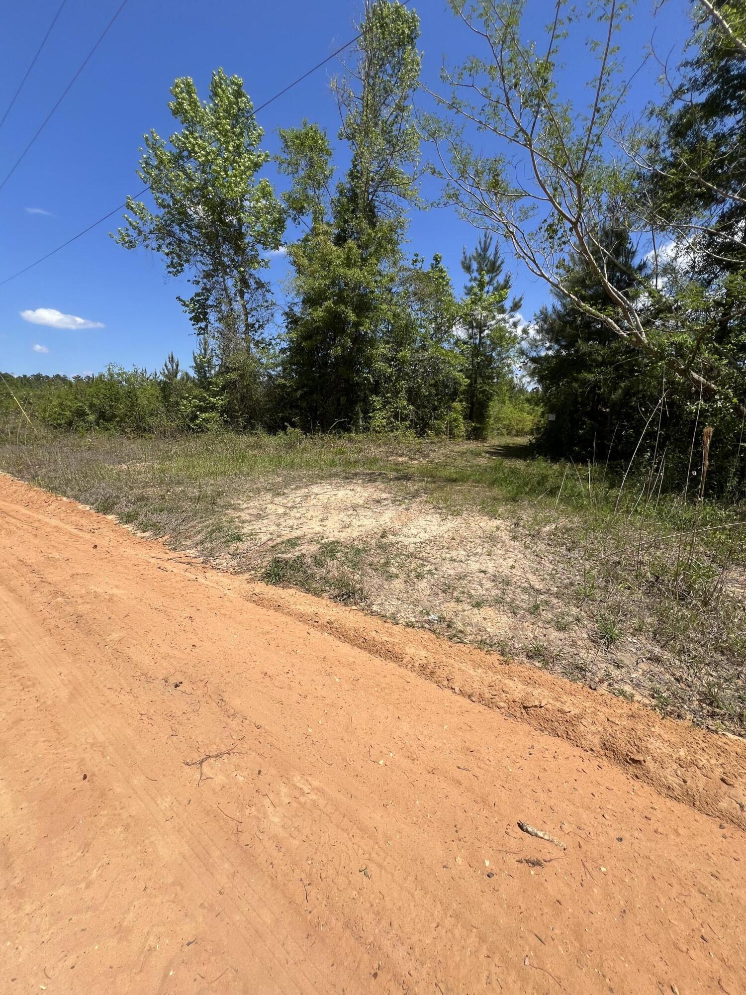 NO RECORDED SUBDIVISION - Land