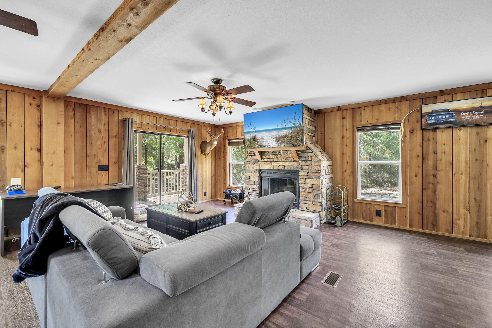 5561 Highway 393