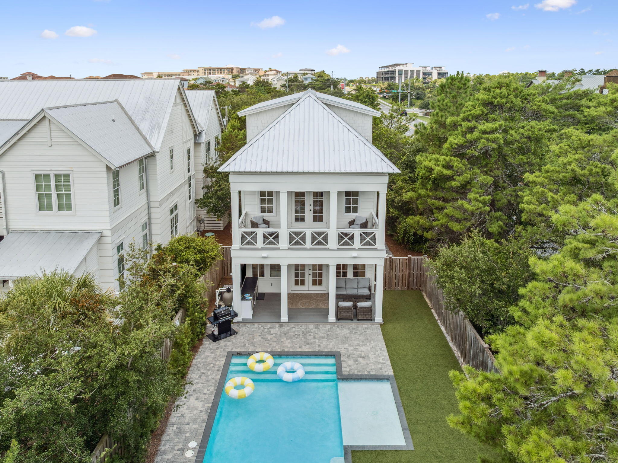 BLUE MOUNTAIN BEACH - Residential