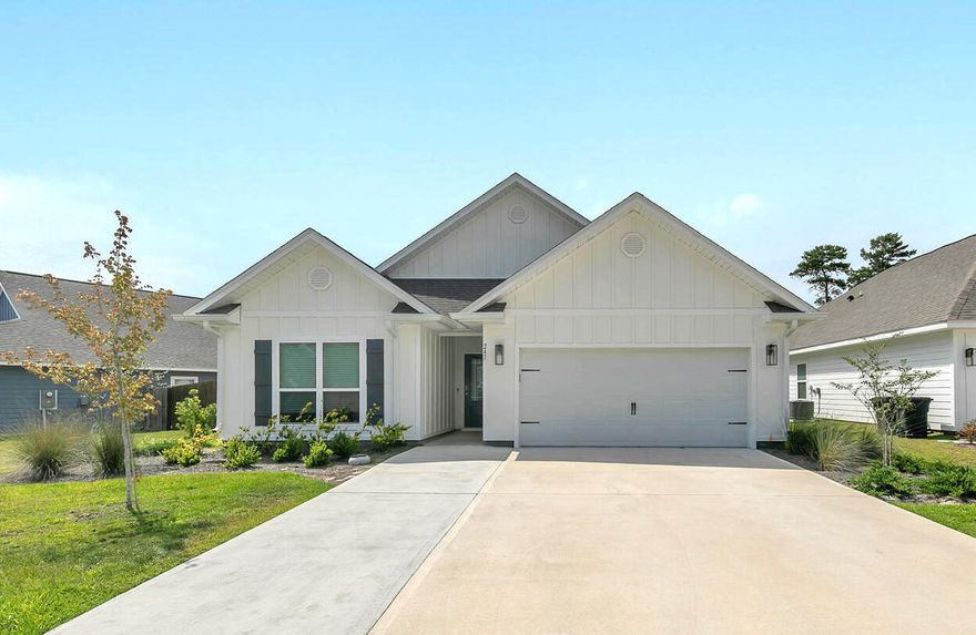 The Preserve at Paradise Cove: 4BR/2BA , 2018 sqft rental property available now! This property makes it easy to live minutes from the beach and is convenient to several schools - walkable to ECMS. Home features include: 2 car garage, covered back porch, enlarged lot with fenced in yard, blinds installed on all windows, washer & dryer included, and has epoxy coated garage floors. Garage attic adds extra storage options. Rain gutters, pest control, irrigation system and yard service included for minimal maintenance needs. Enjoy living in Santa Rosa Beach and take advantage of this beautiful, spacious home in a friendly community lined with sidewalks, green space, and a dog park. Available immediately for 12 month or greater lease preferred, $3,500/month, one month security deposit required.