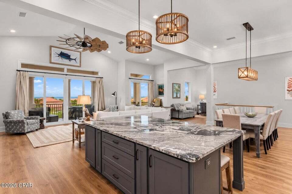 235 La Valencia Circle