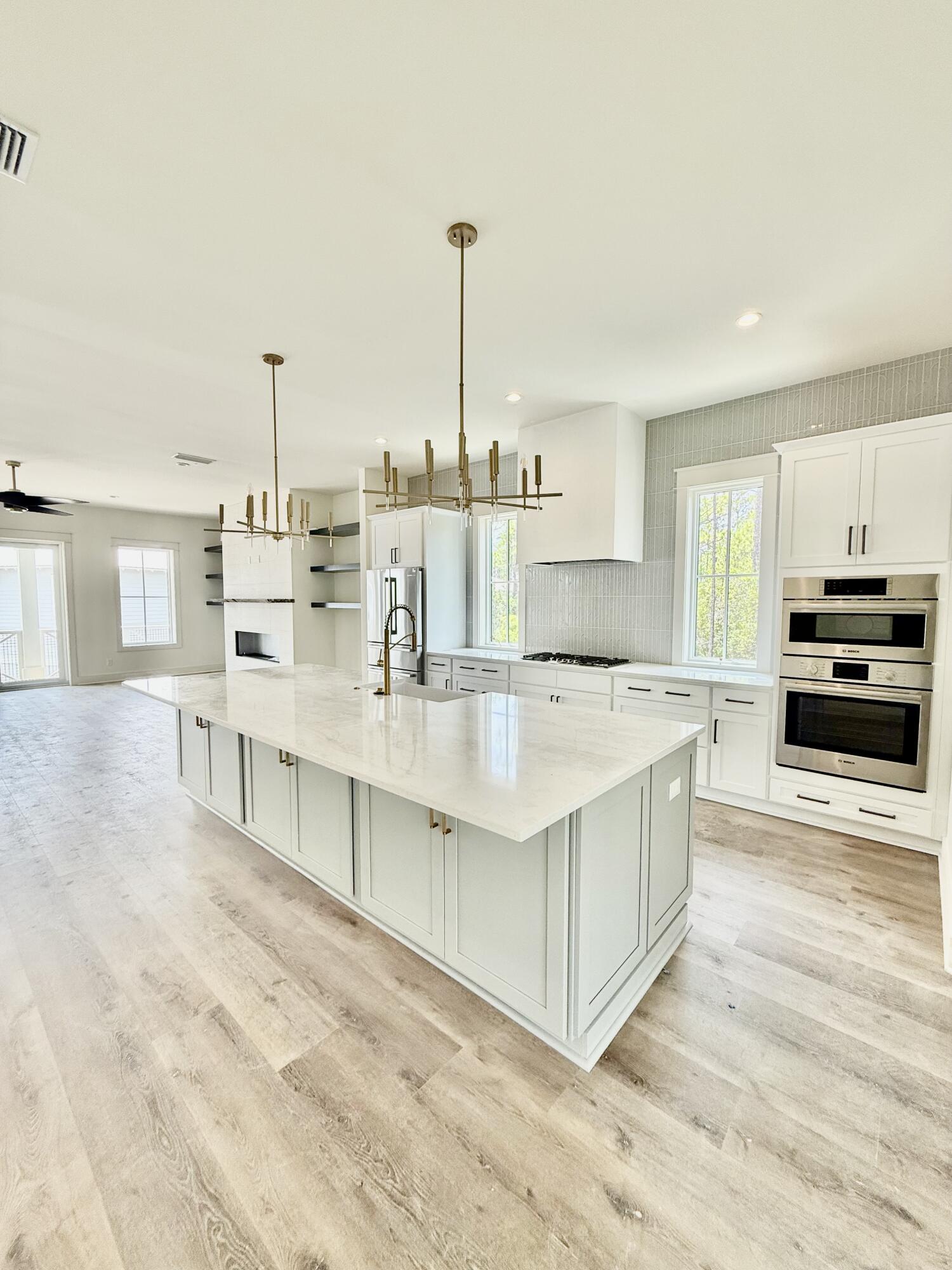 Treetop S/D - Residential