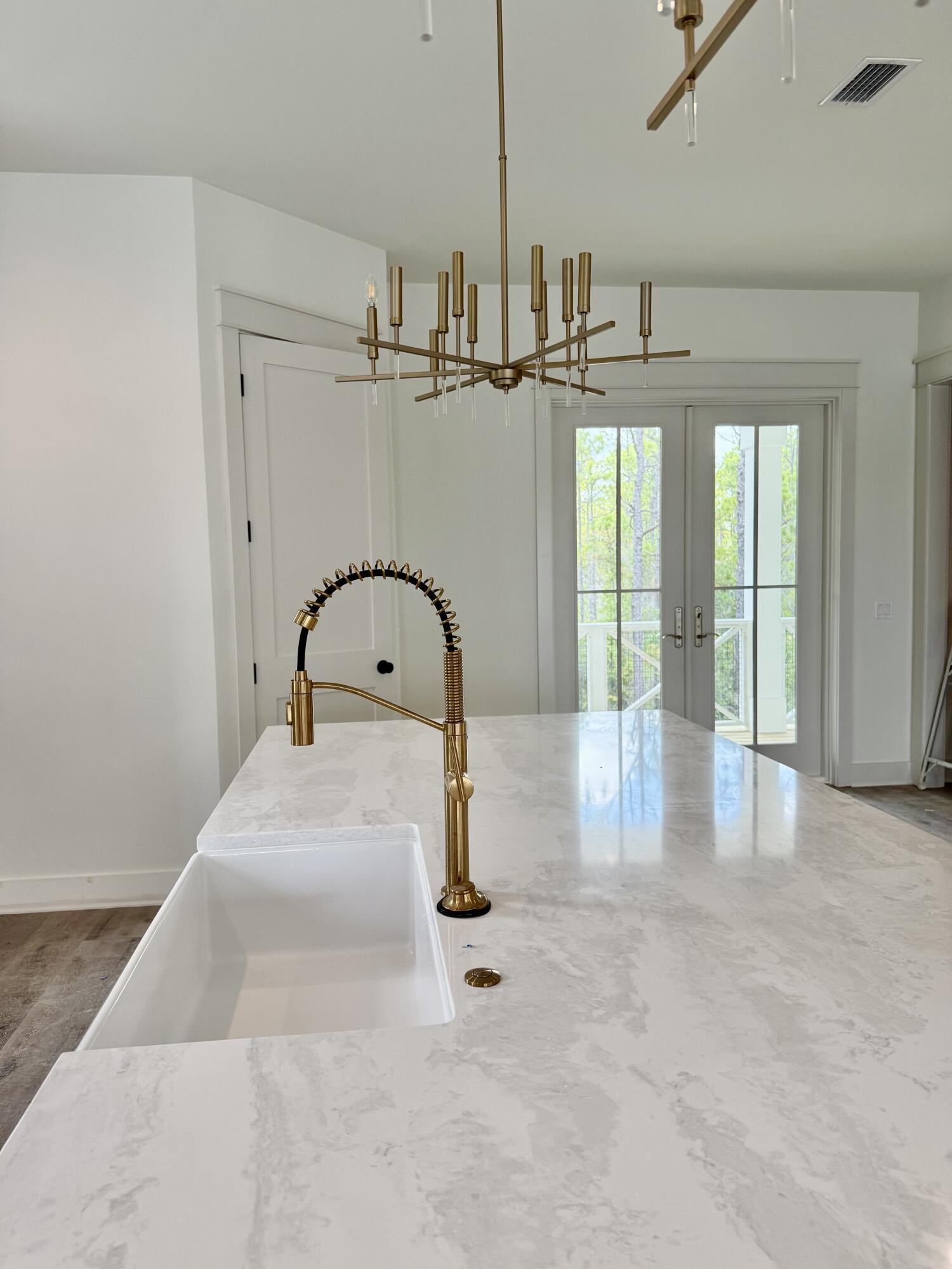 Treetop S/D - Residential