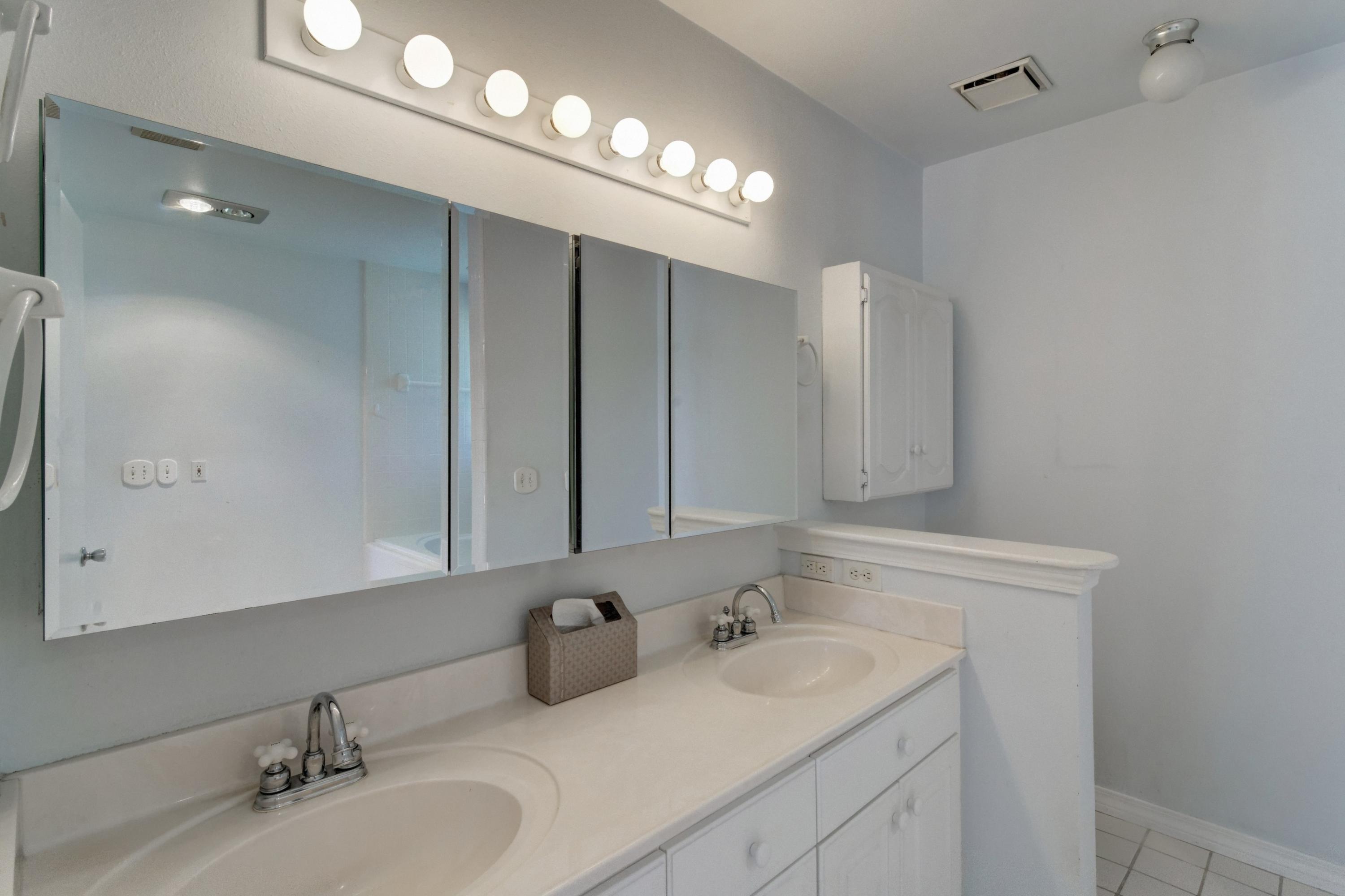 TIGER POINT VILLAGE 1 - 3 - Residential