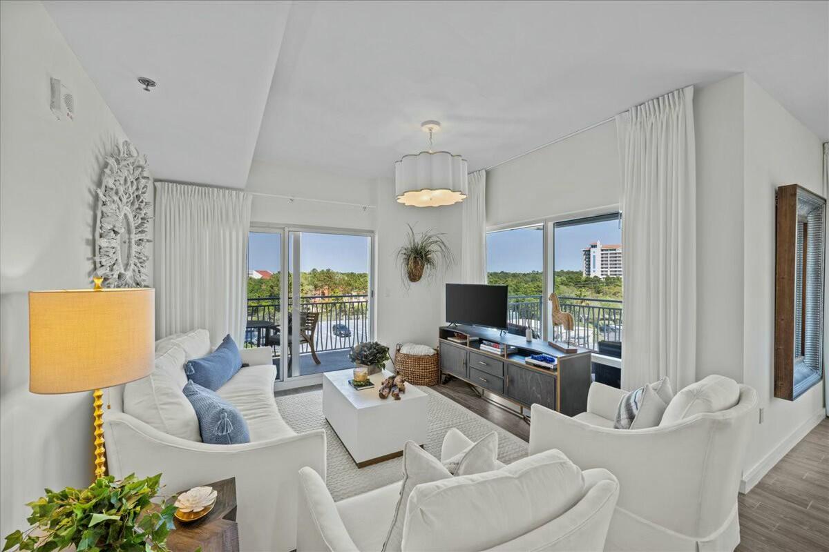 LUAU II - Residential