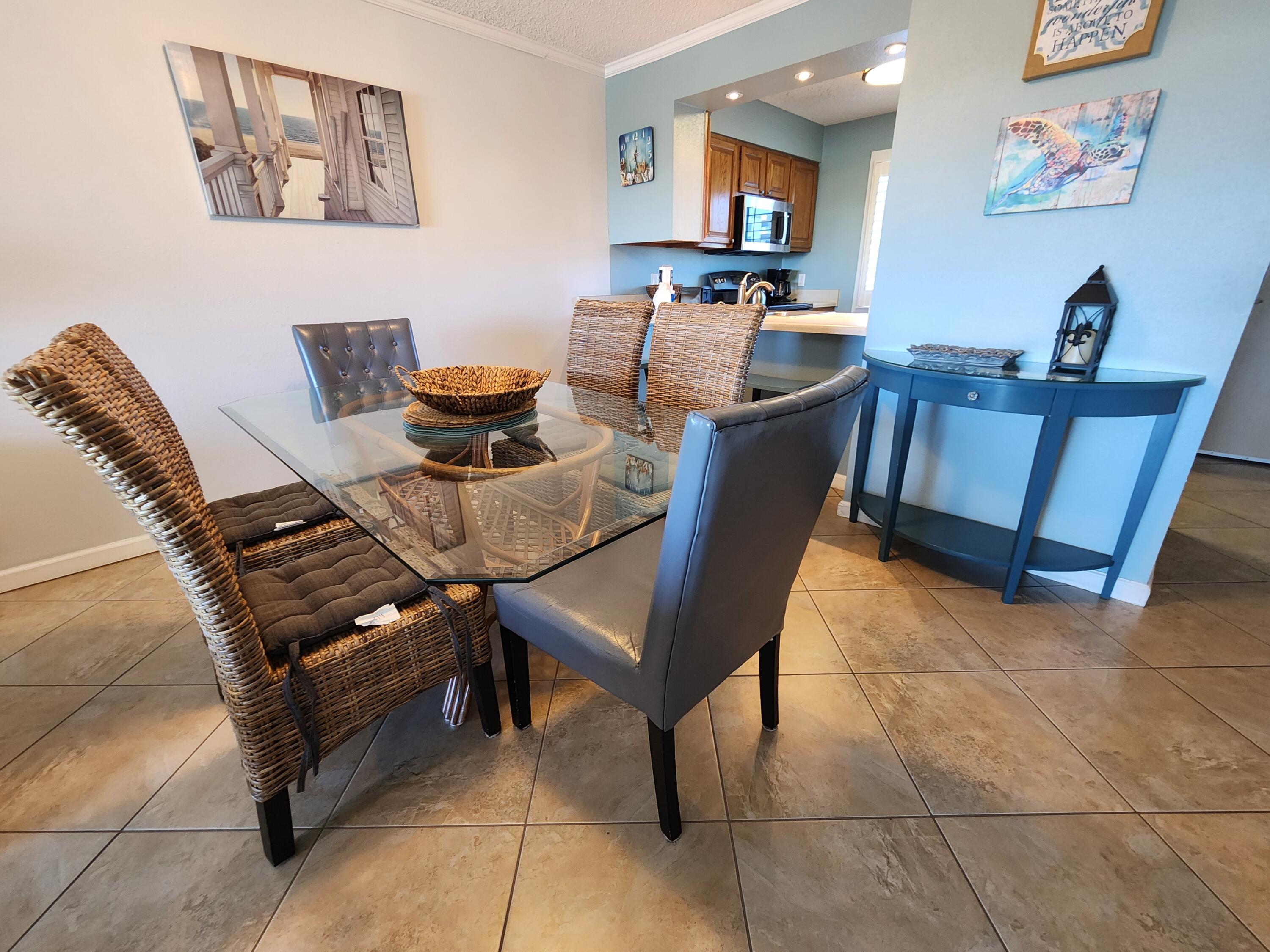 ISLANDER CONDO PH 2 - Residential