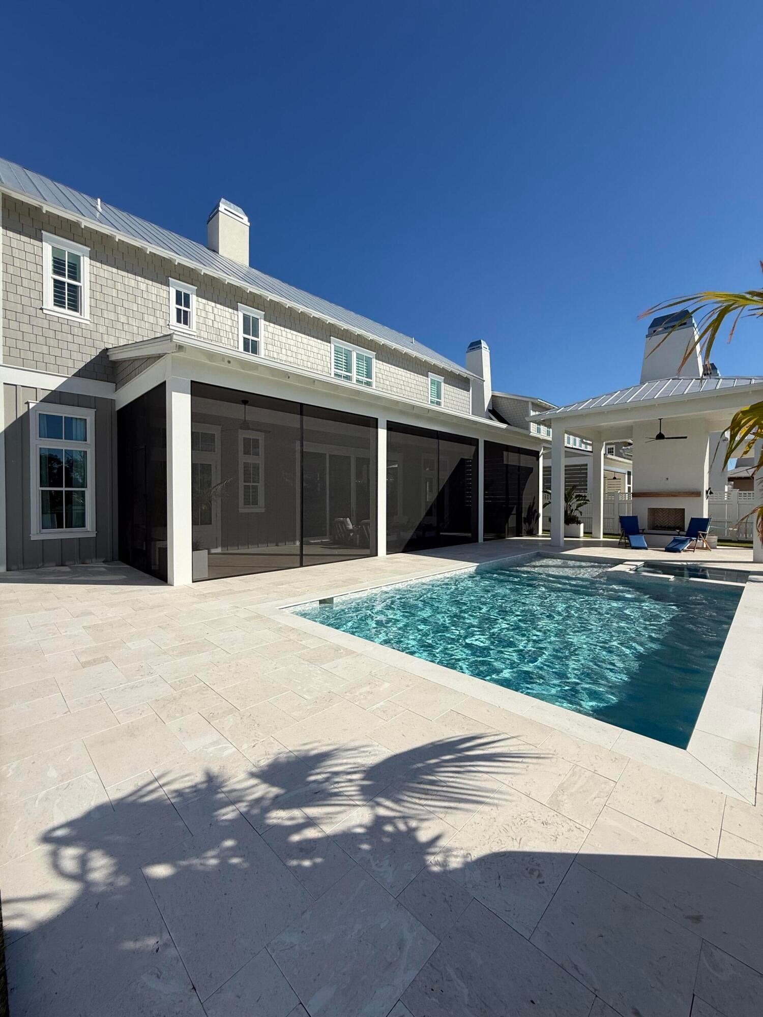 250 E Pollard Cove