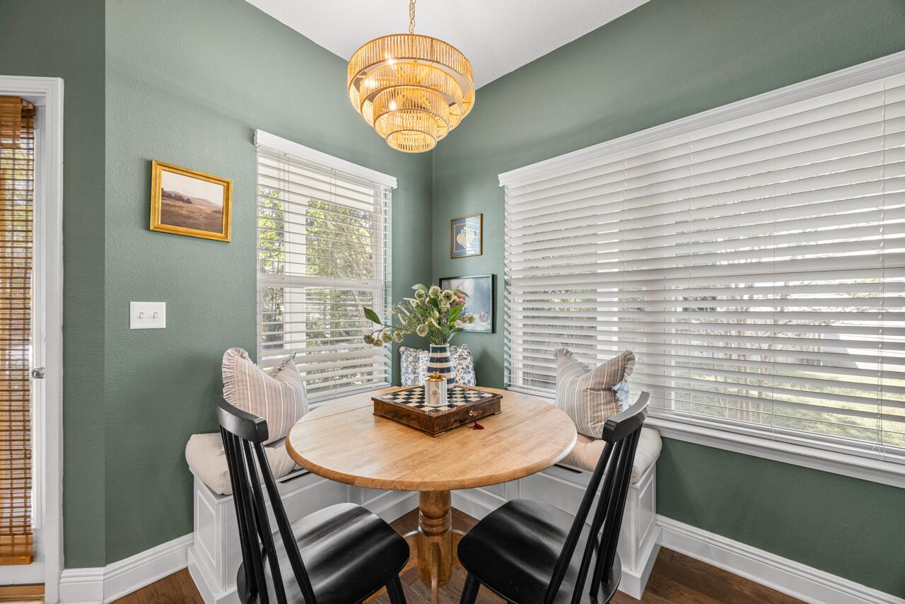 Mosaic Oaks - Residential Lease