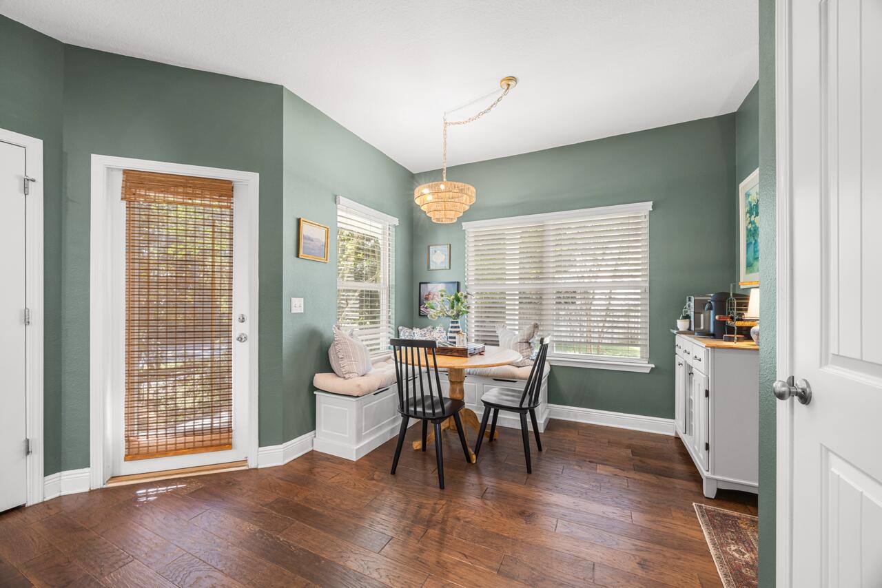 Mosaic Oaks - Residential Lease