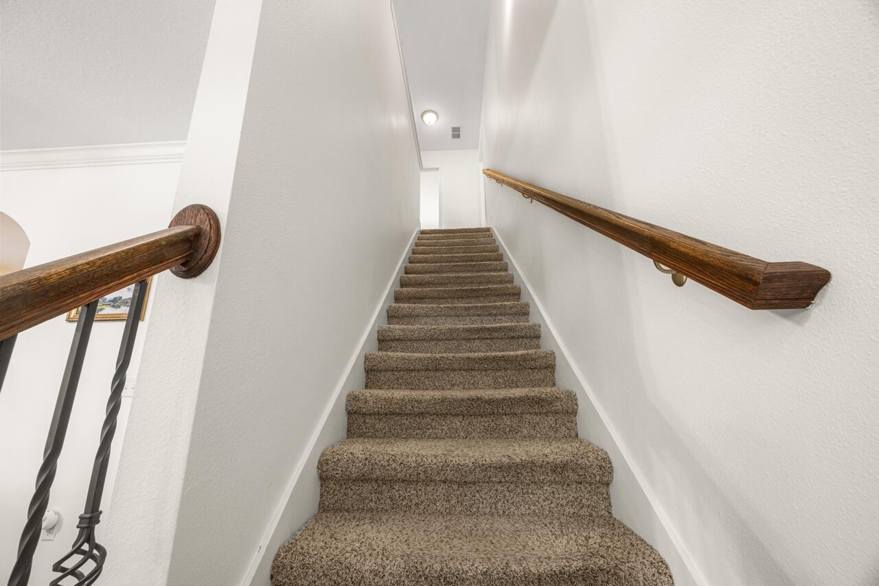 Mosaic Oaks - Residential Lease