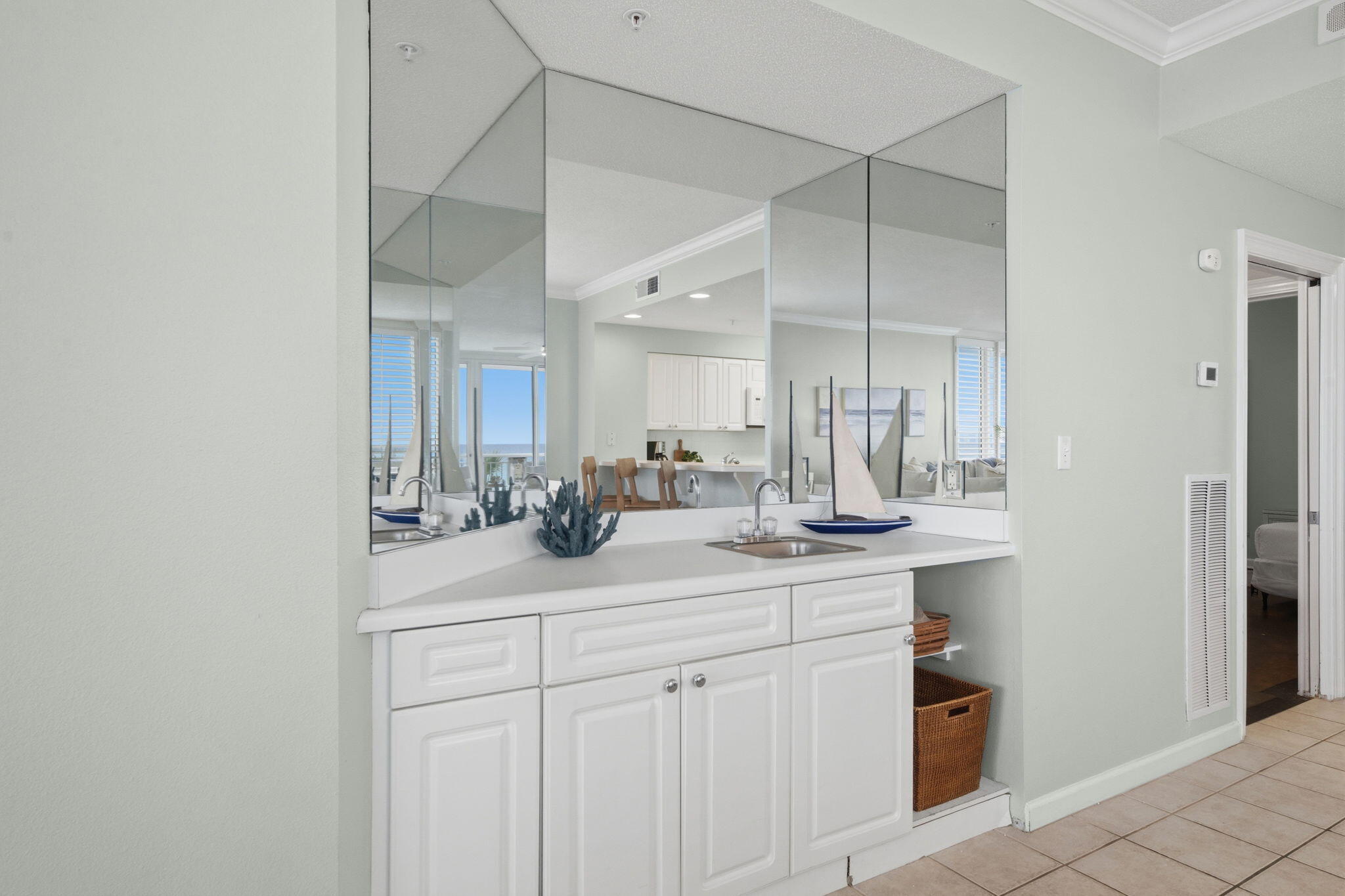 PEARL OF NAVARRE (THE) - Residential