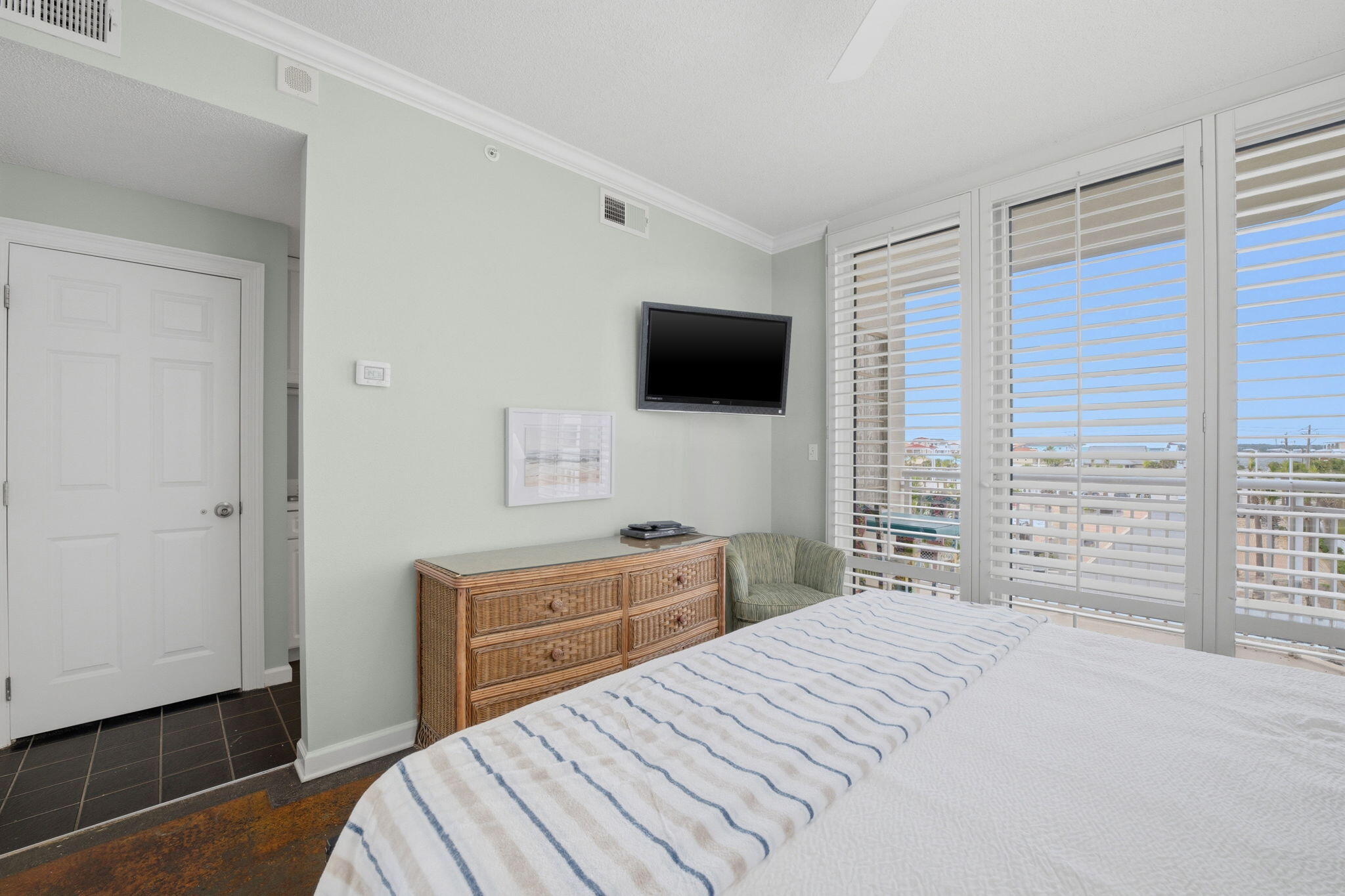 PEARL OF NAVARRE (THE) - Residential
