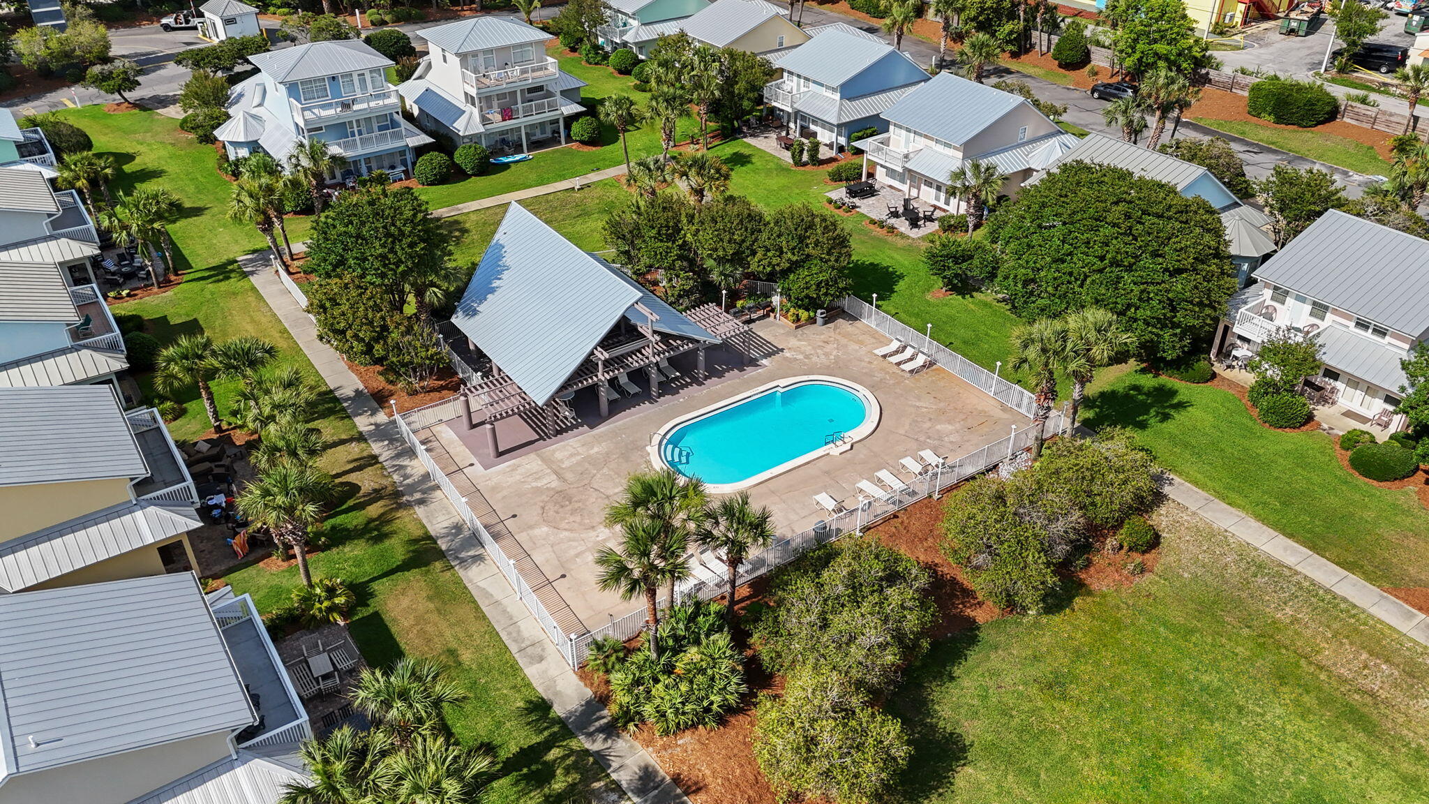 MAINSAIL CONDO PH 1 - Residential