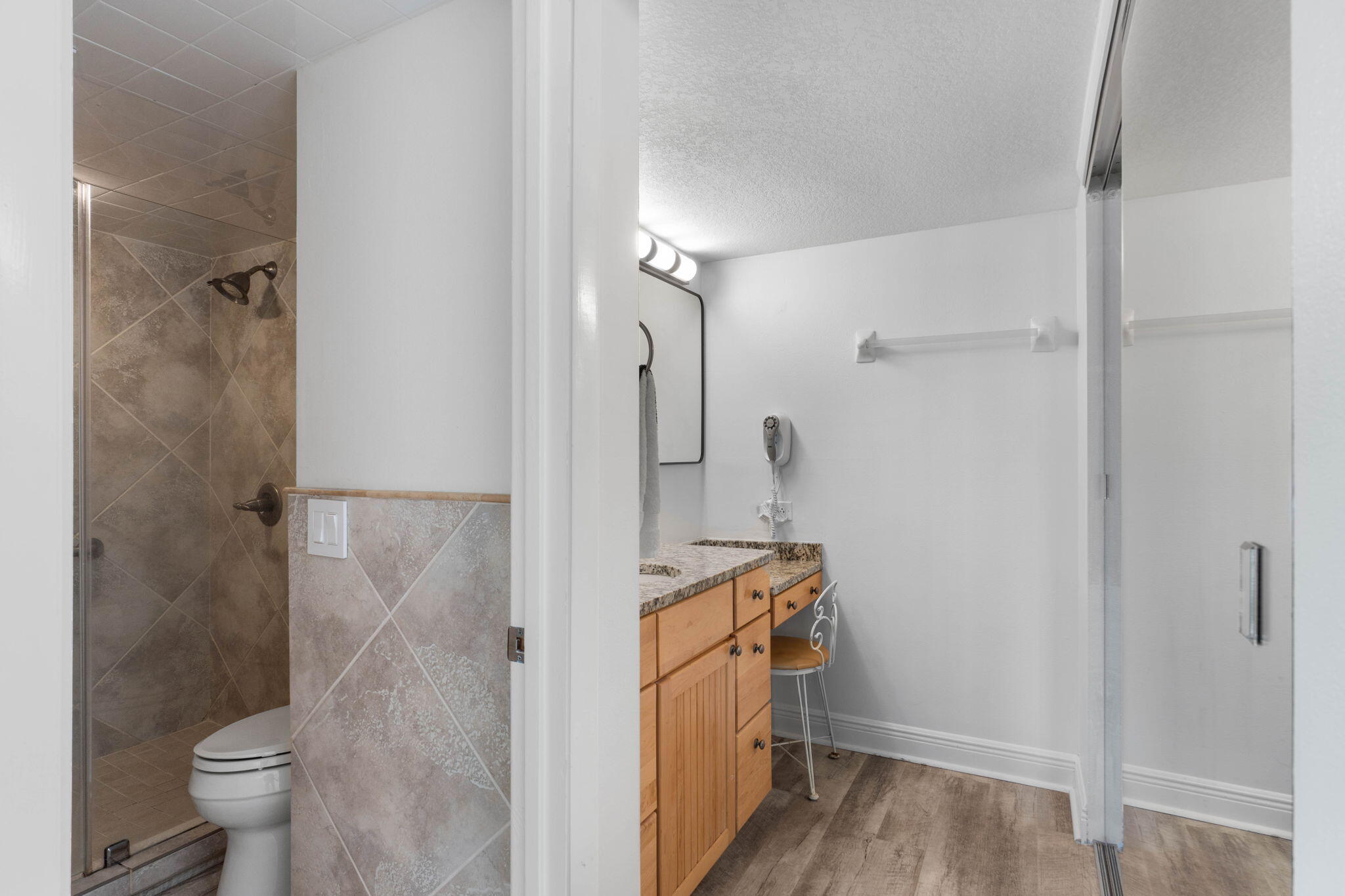 MAINSAIL CONDO PH 1 - Residential