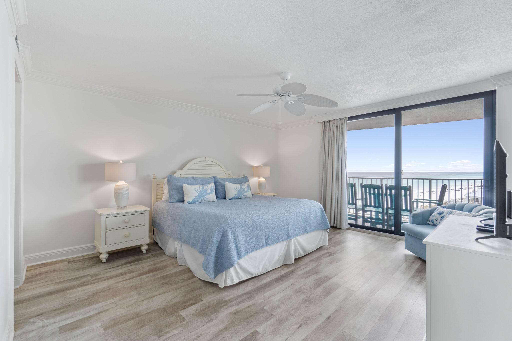 MAINSAIL CONDO PH 1 - Residential
