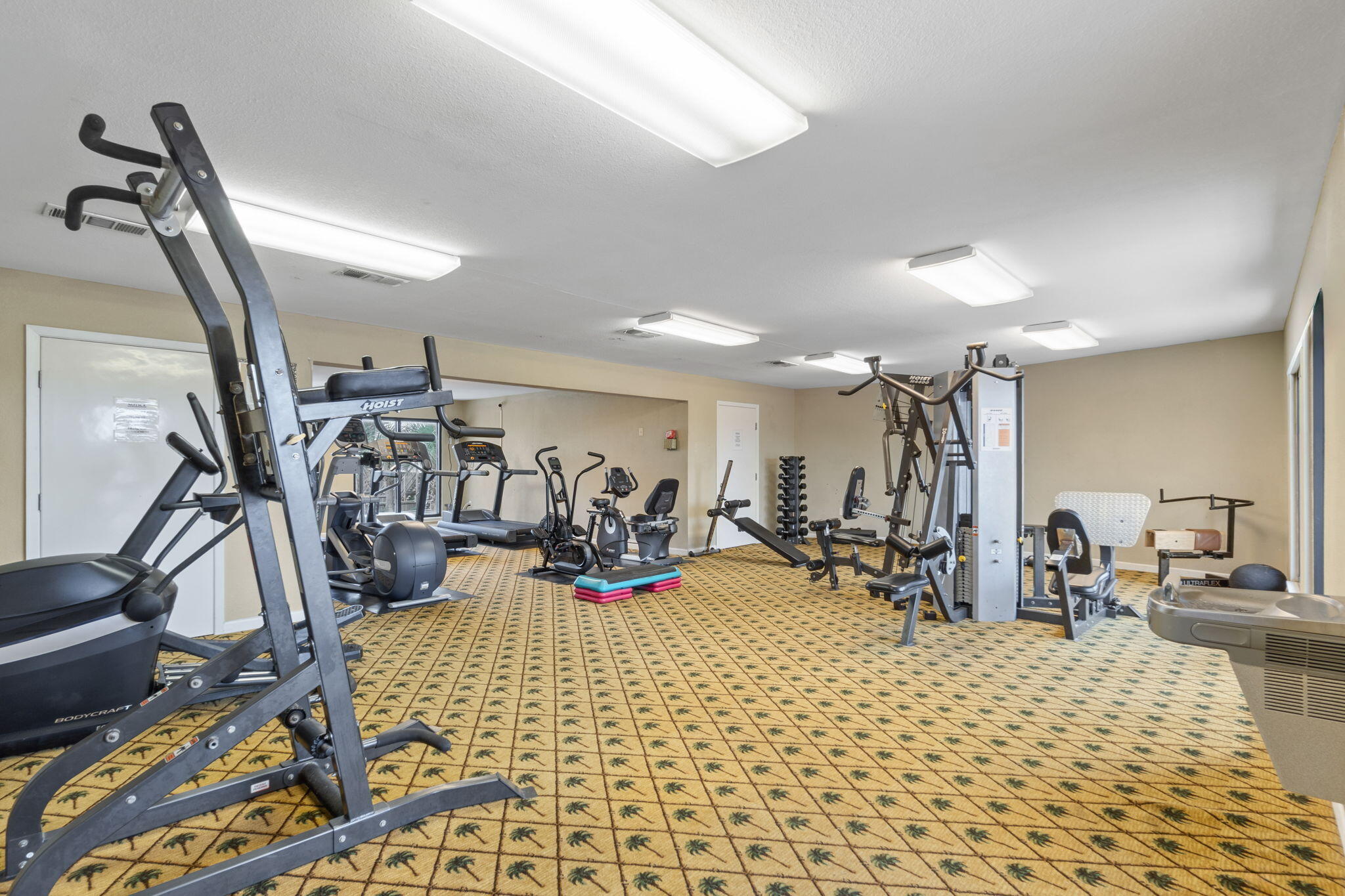 MAINSAIL CONDO PH 1 - Residential