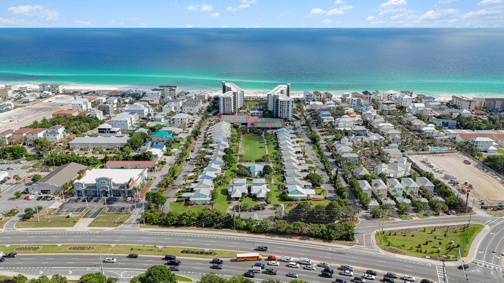 MAINSAIL CONDO PH 1 - Residential