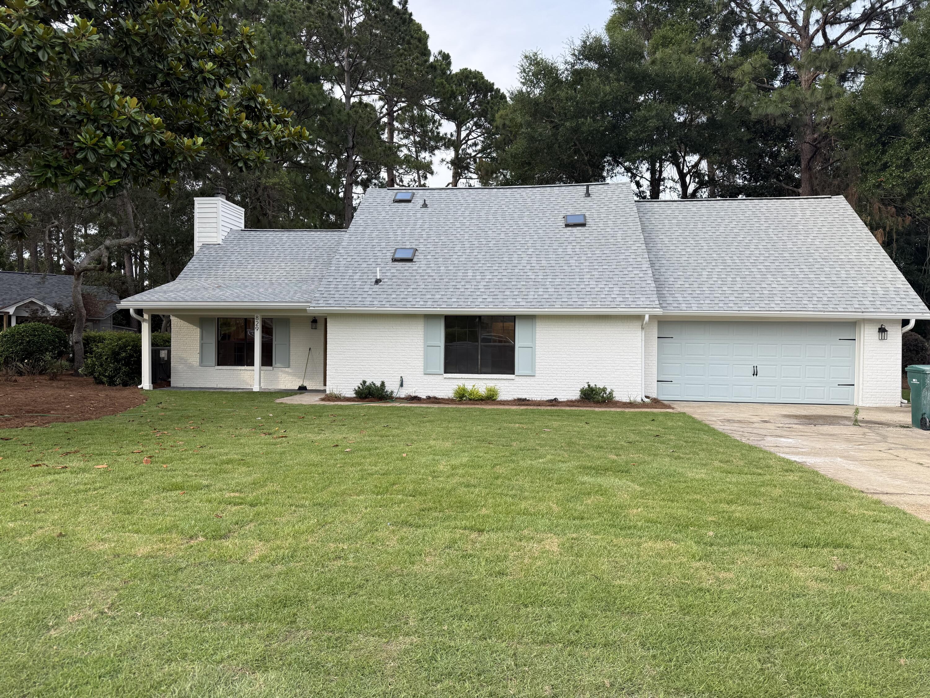 ST ANDREWS EAST BLUEWATER BAY - Residential