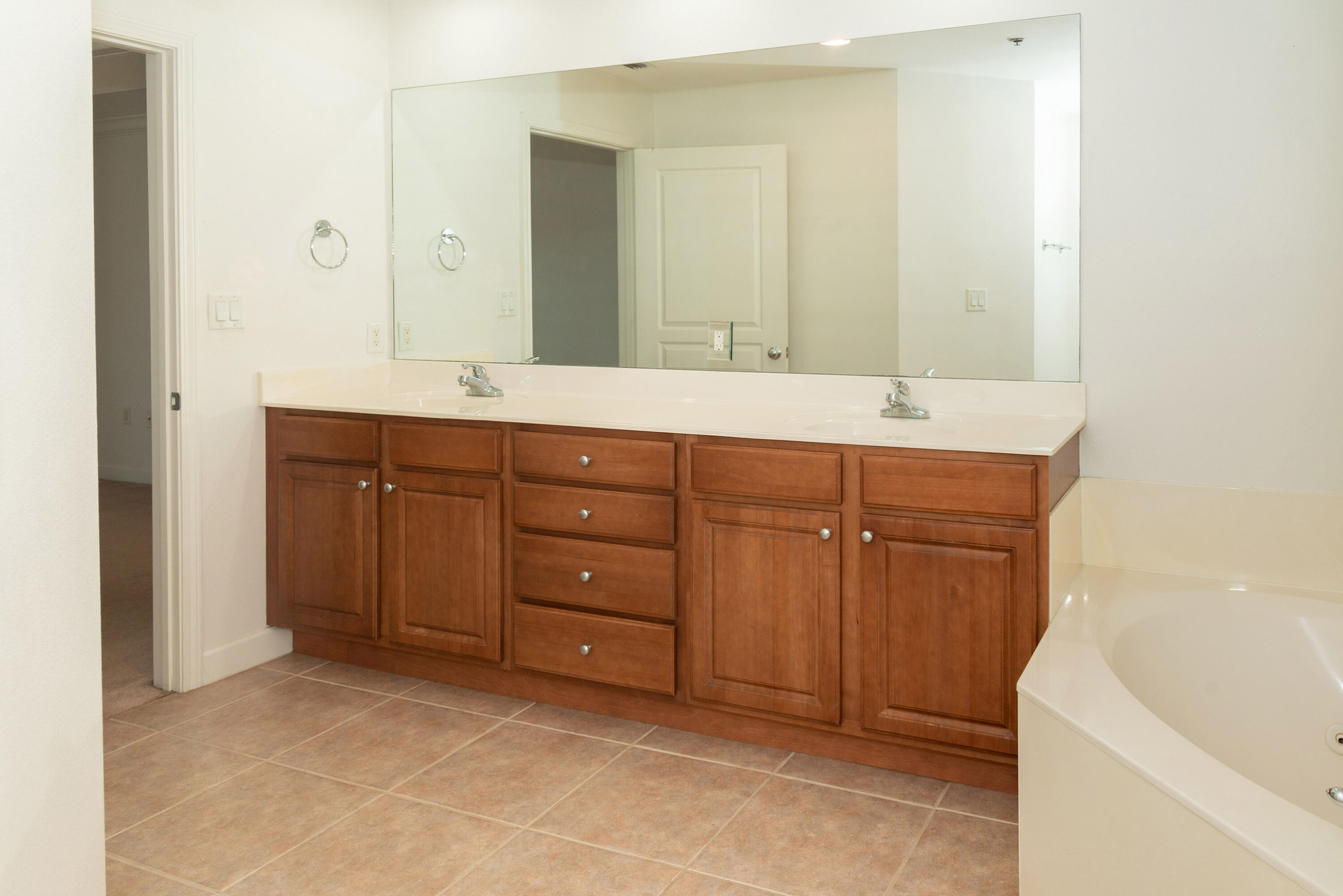 INDIANOLA ON THE WATER - Residential Lease