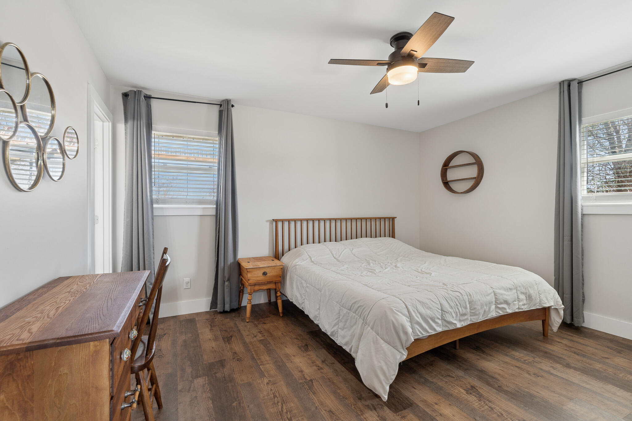 COLLEGE POINT - Residential