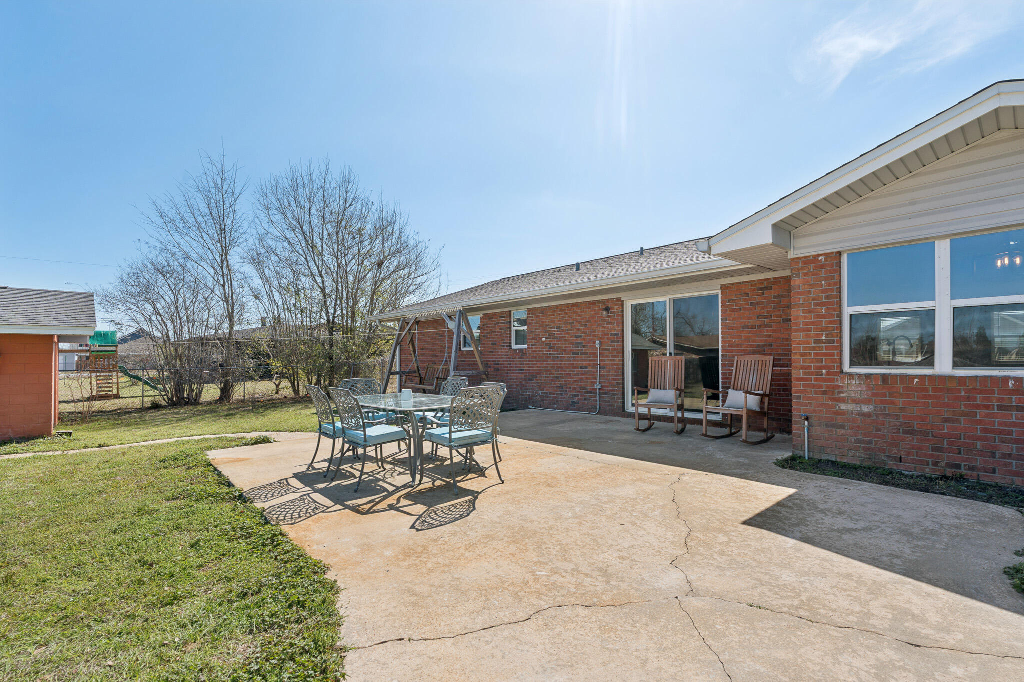 COLLEGE POINT - Residential