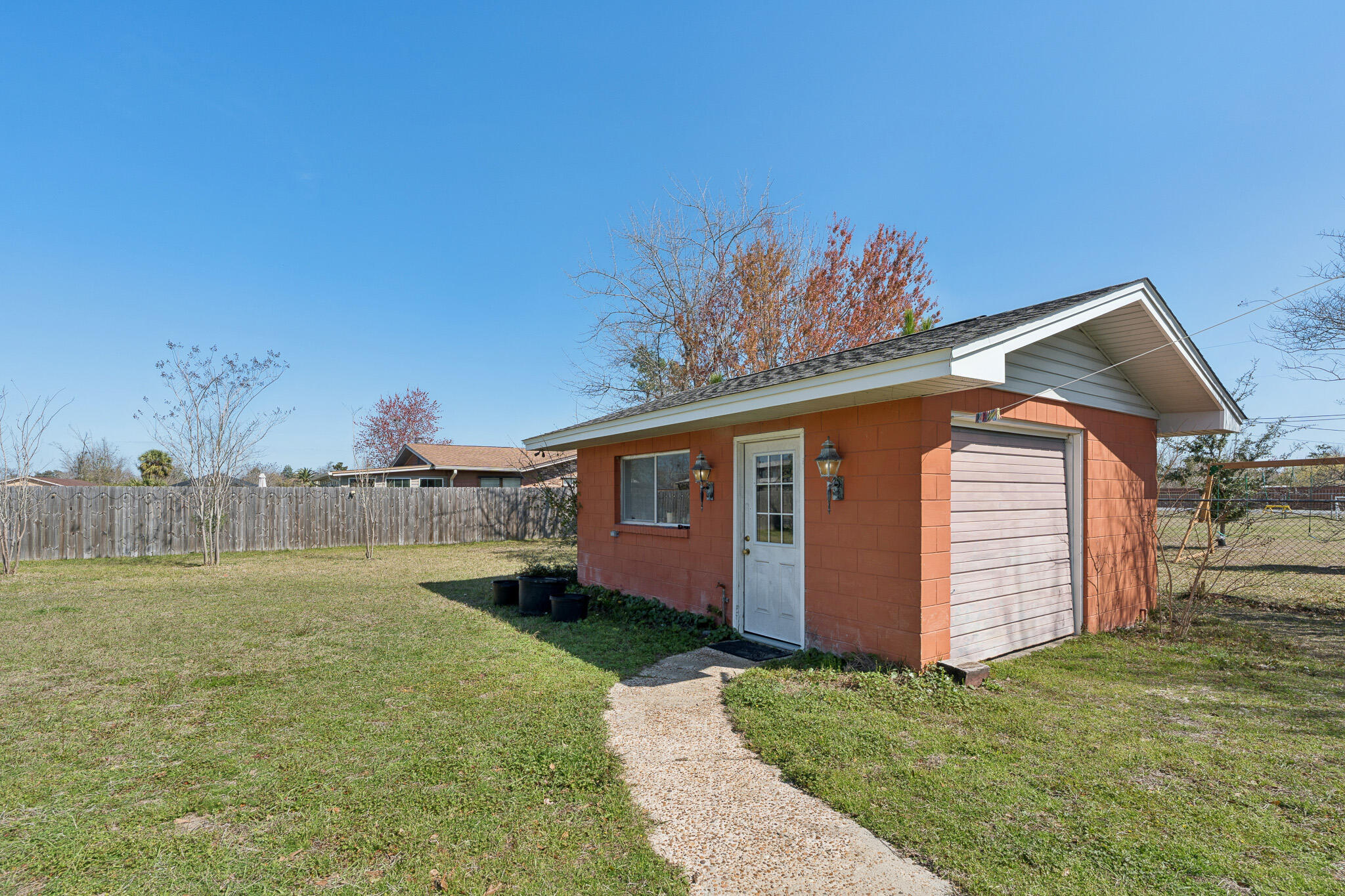 COLLEGE POINT - Residential