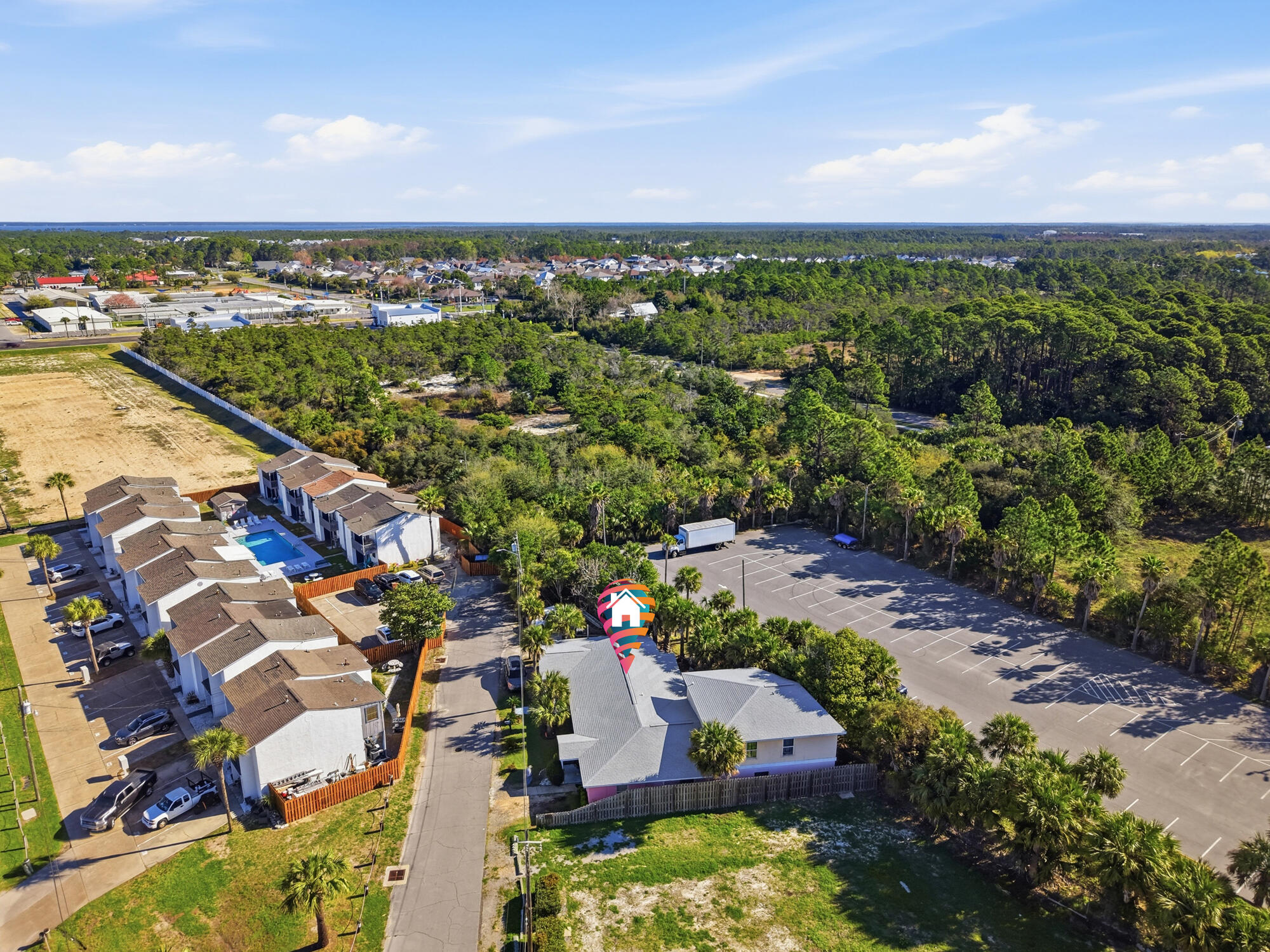 BAHAMA BEACH - Residential