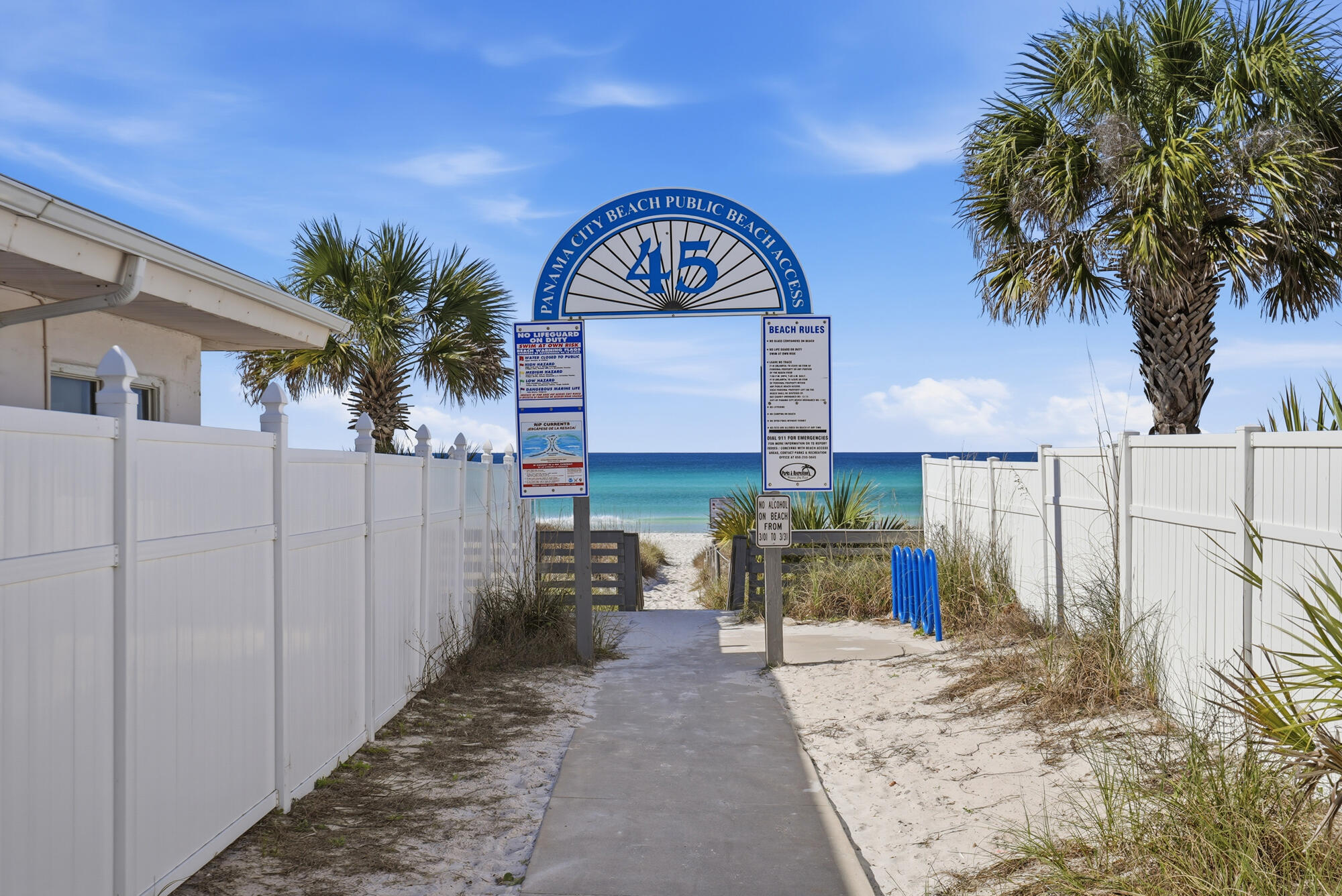 BAHAMA BEACH - Residential