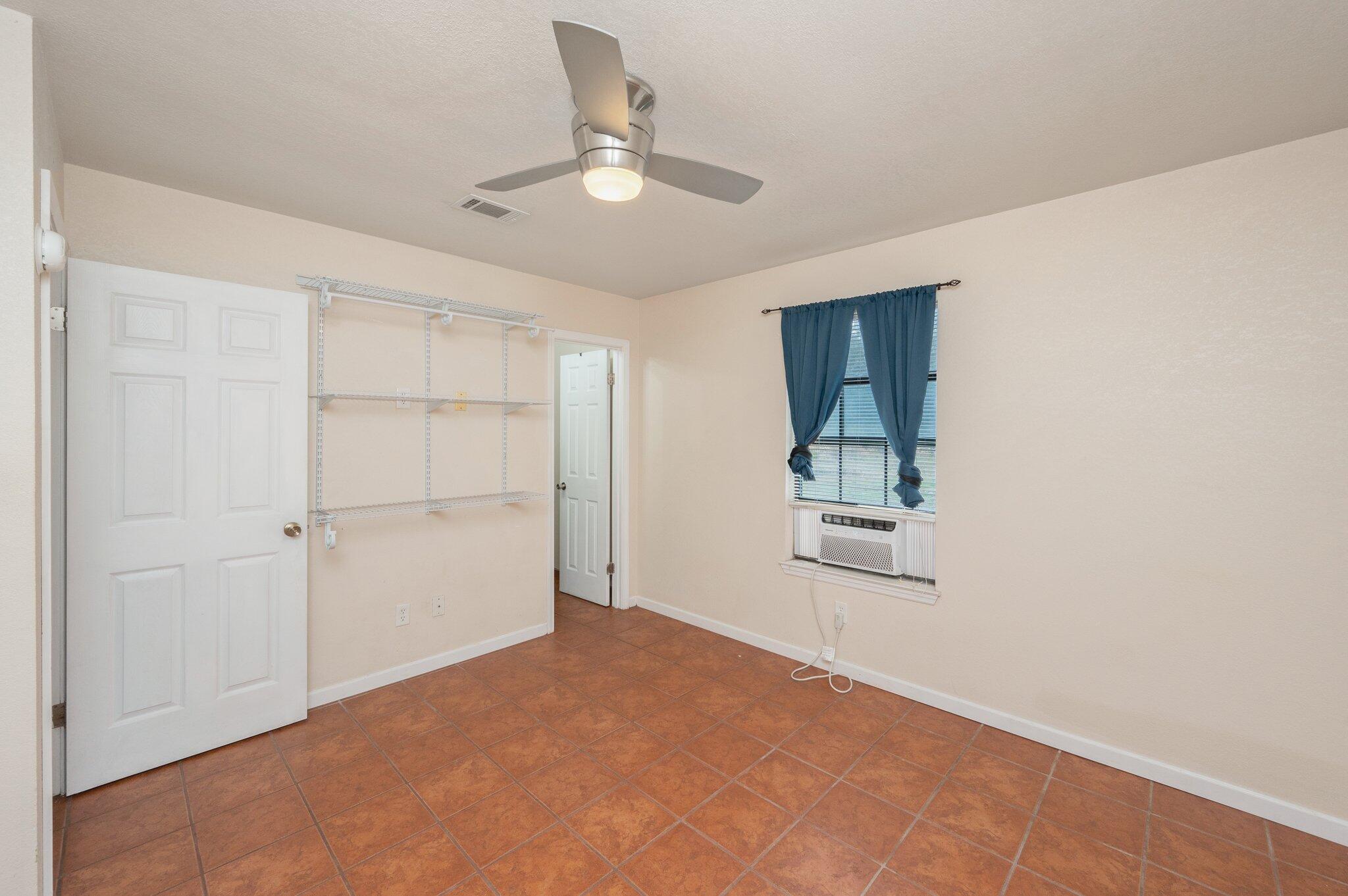 BARBAROSA TERRITORY - Residential Lease