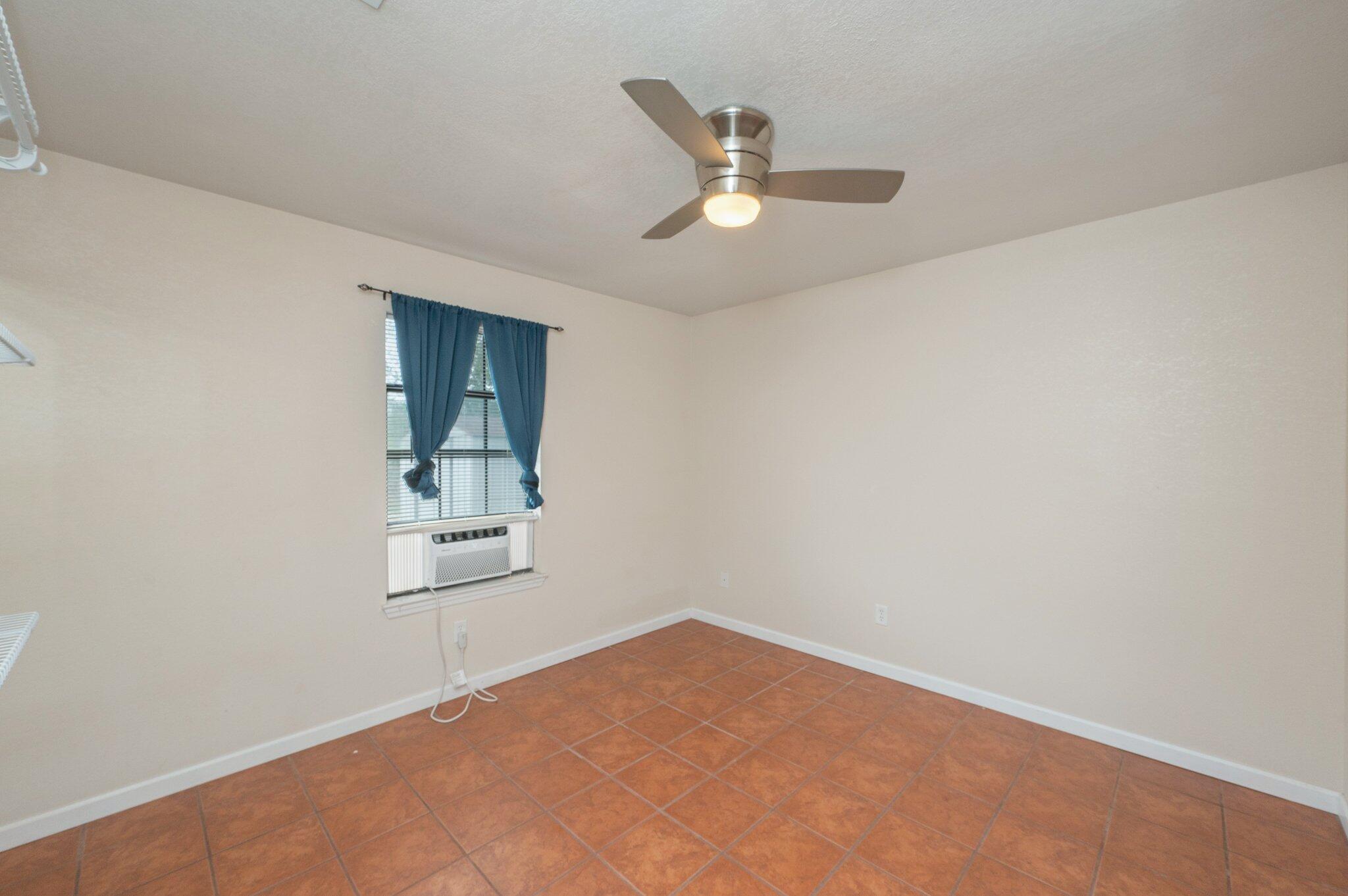 BARBAROSA TERRITORY - Residential Lease