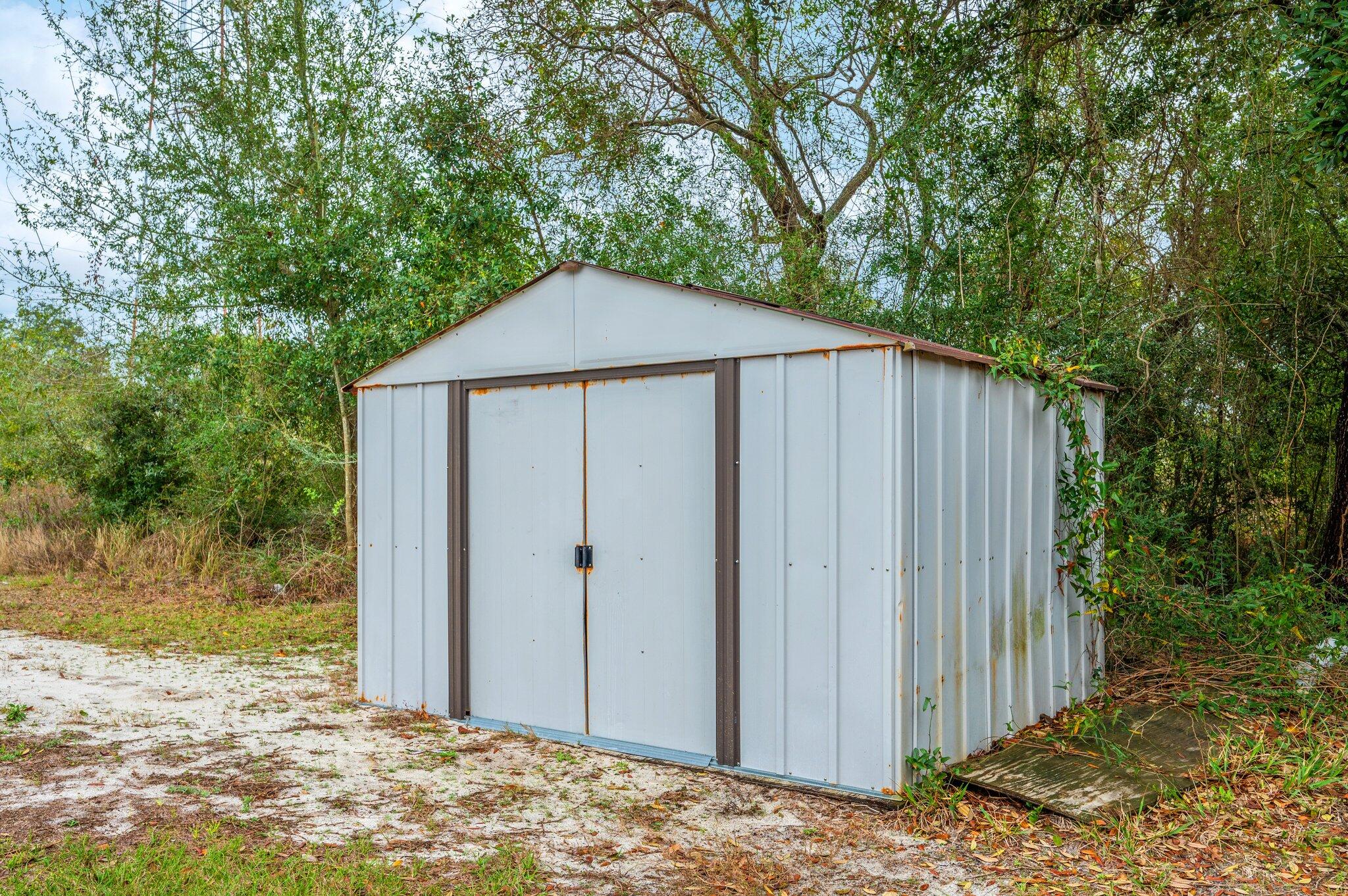 BARBAROSA TERRITORY - Residential Lease