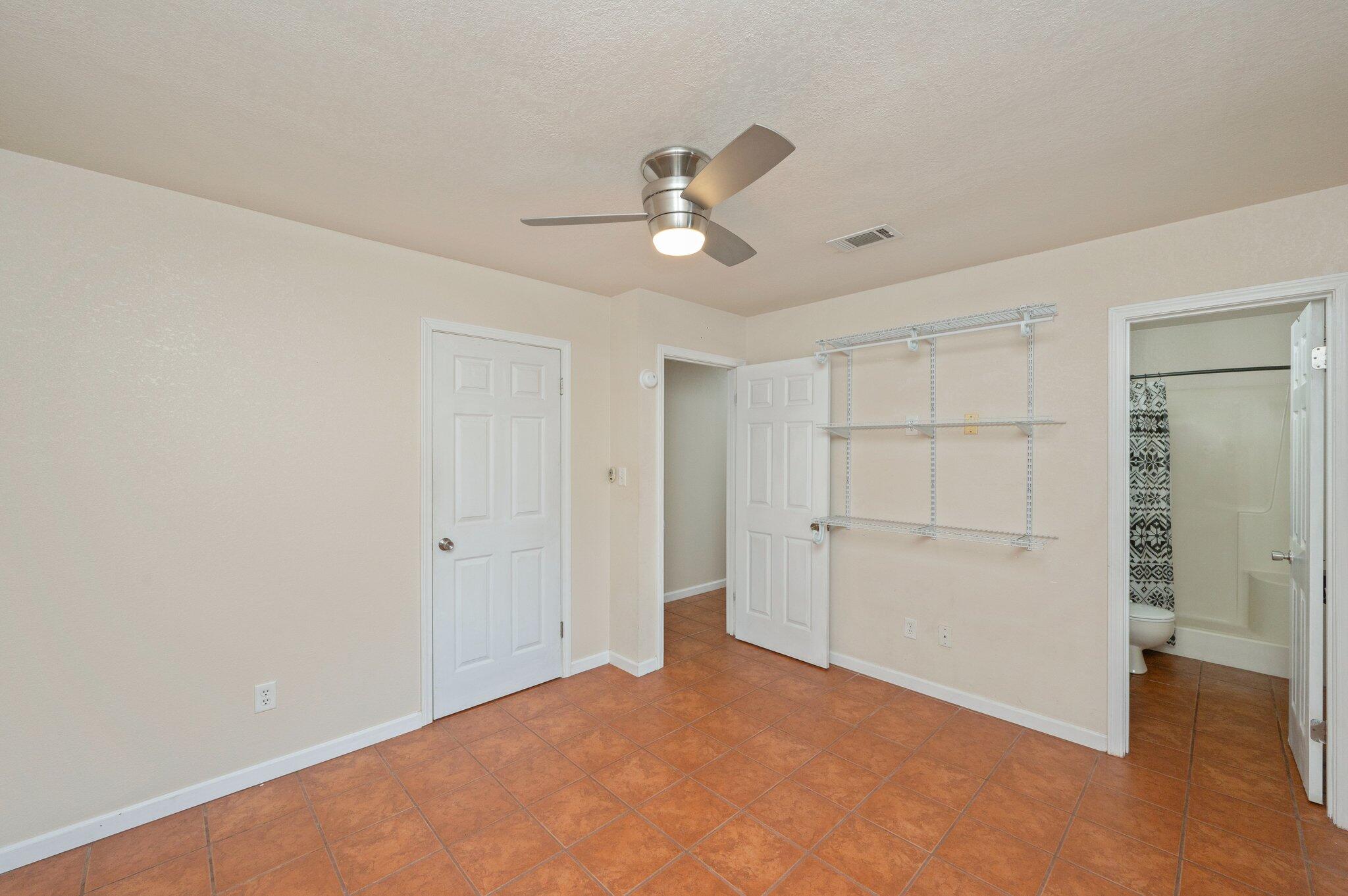 BARBAROSA TERRITORY - Residential Lease