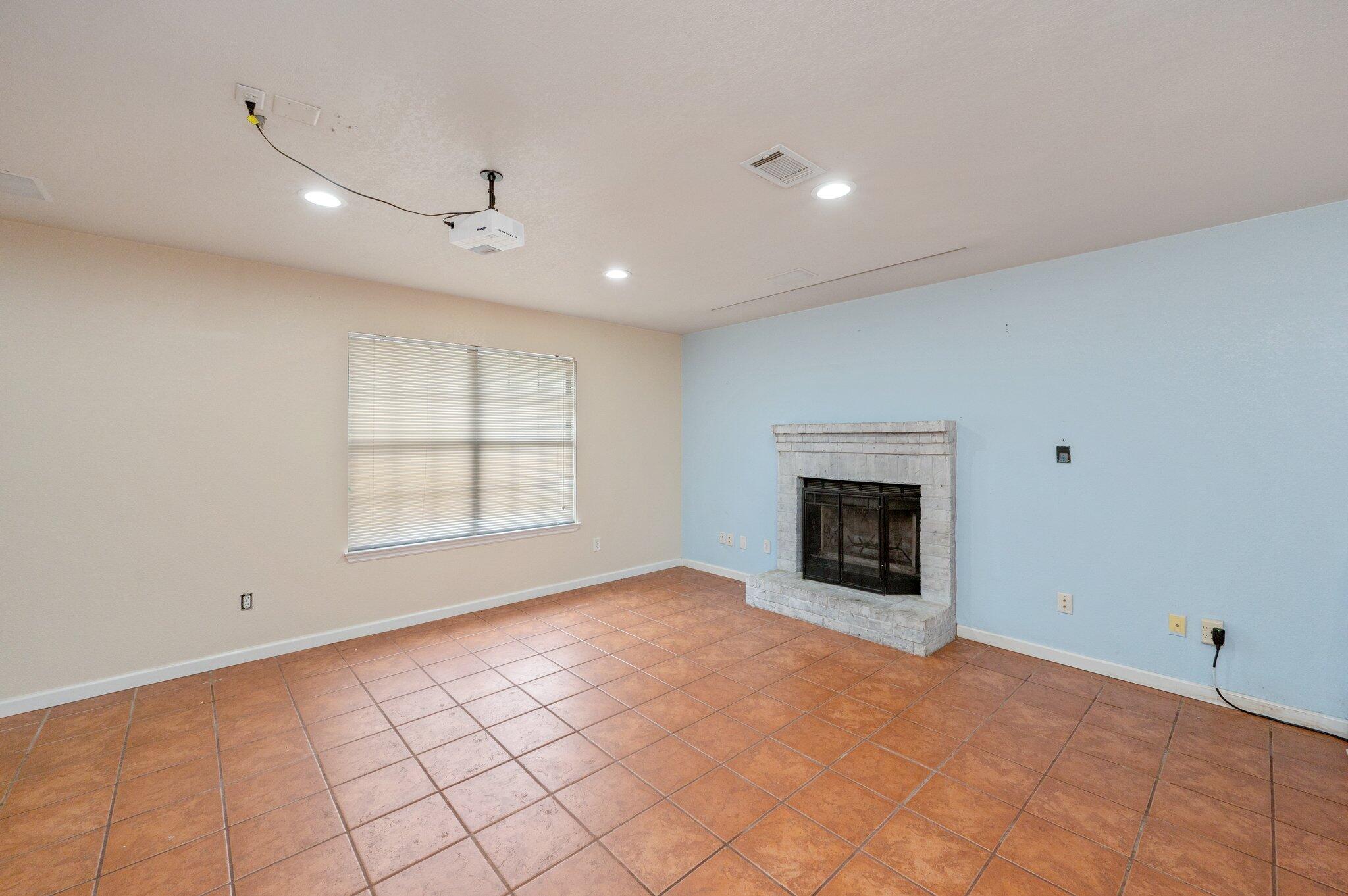 BARBAROSA TERRITORY - Residential Lease