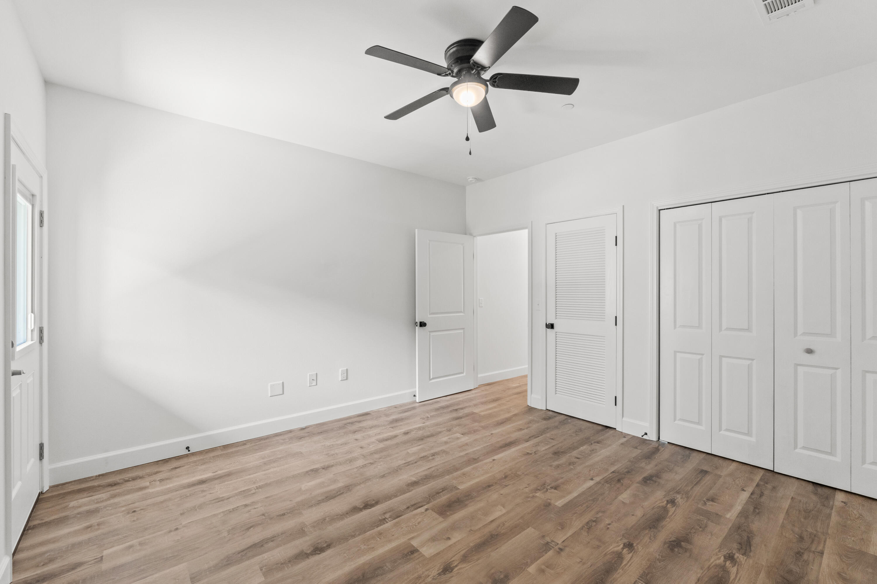 BARROW APARTMENTS - Residential Lease