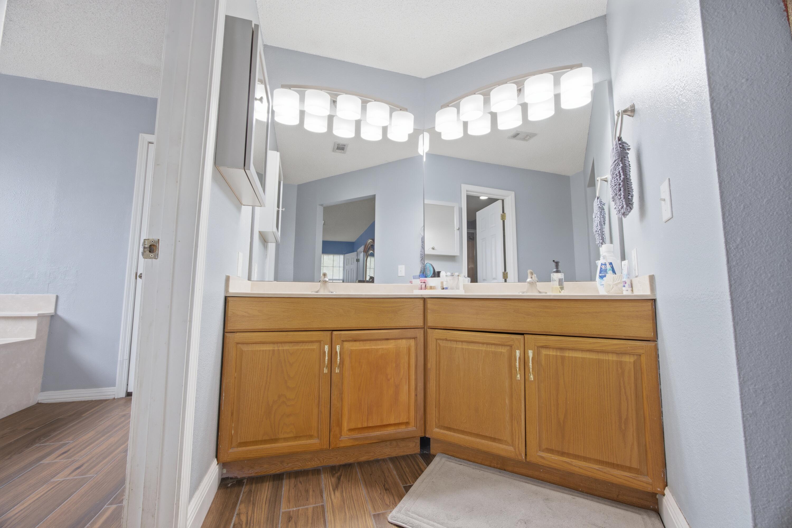 COM SE COR OF W1/2 OF SEC N100 FT W60 FT TO POB W240 - Residential