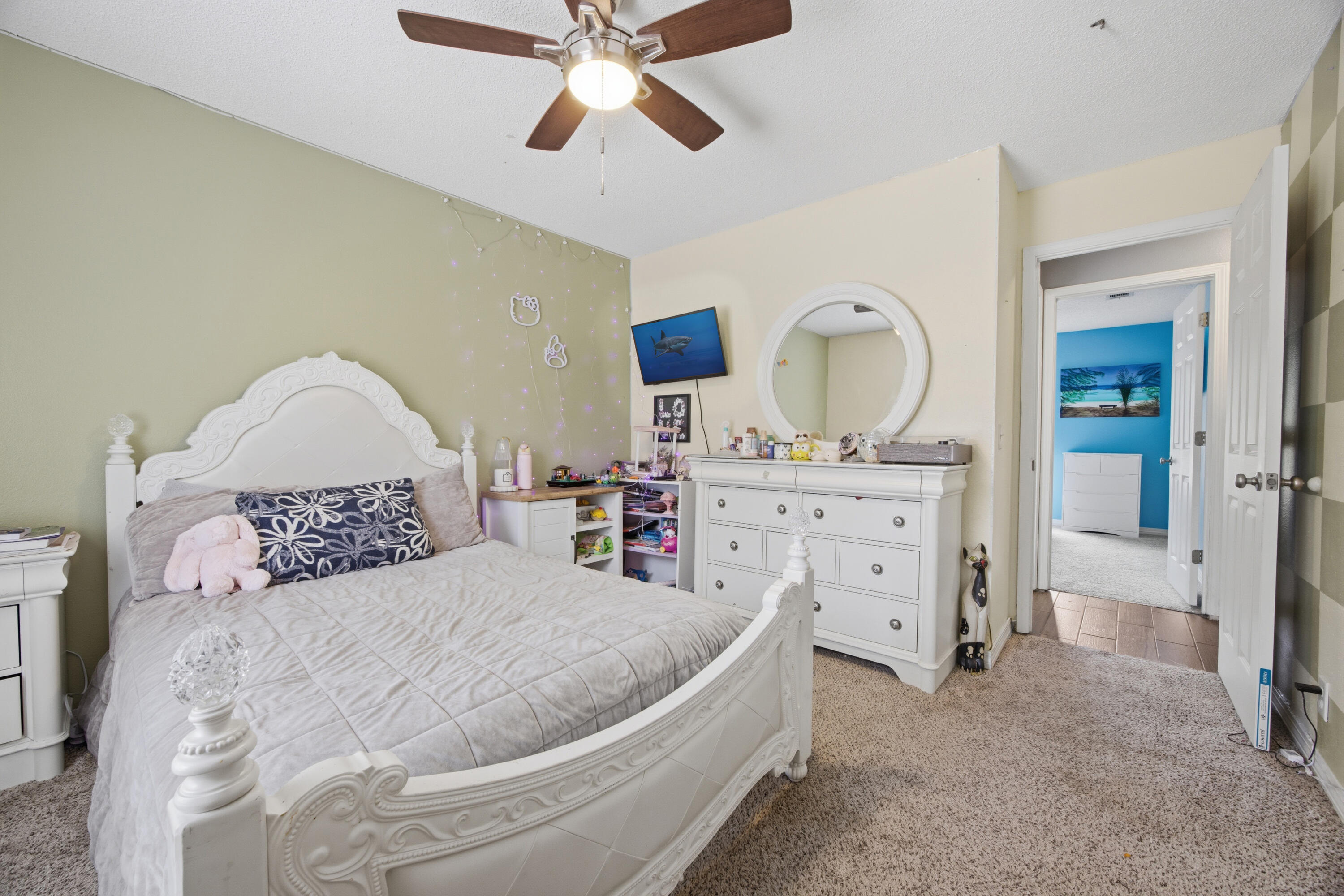 COM SE COR OF W1/2 OF SEC N100 FT W60 FT TO POB W240 - Residential