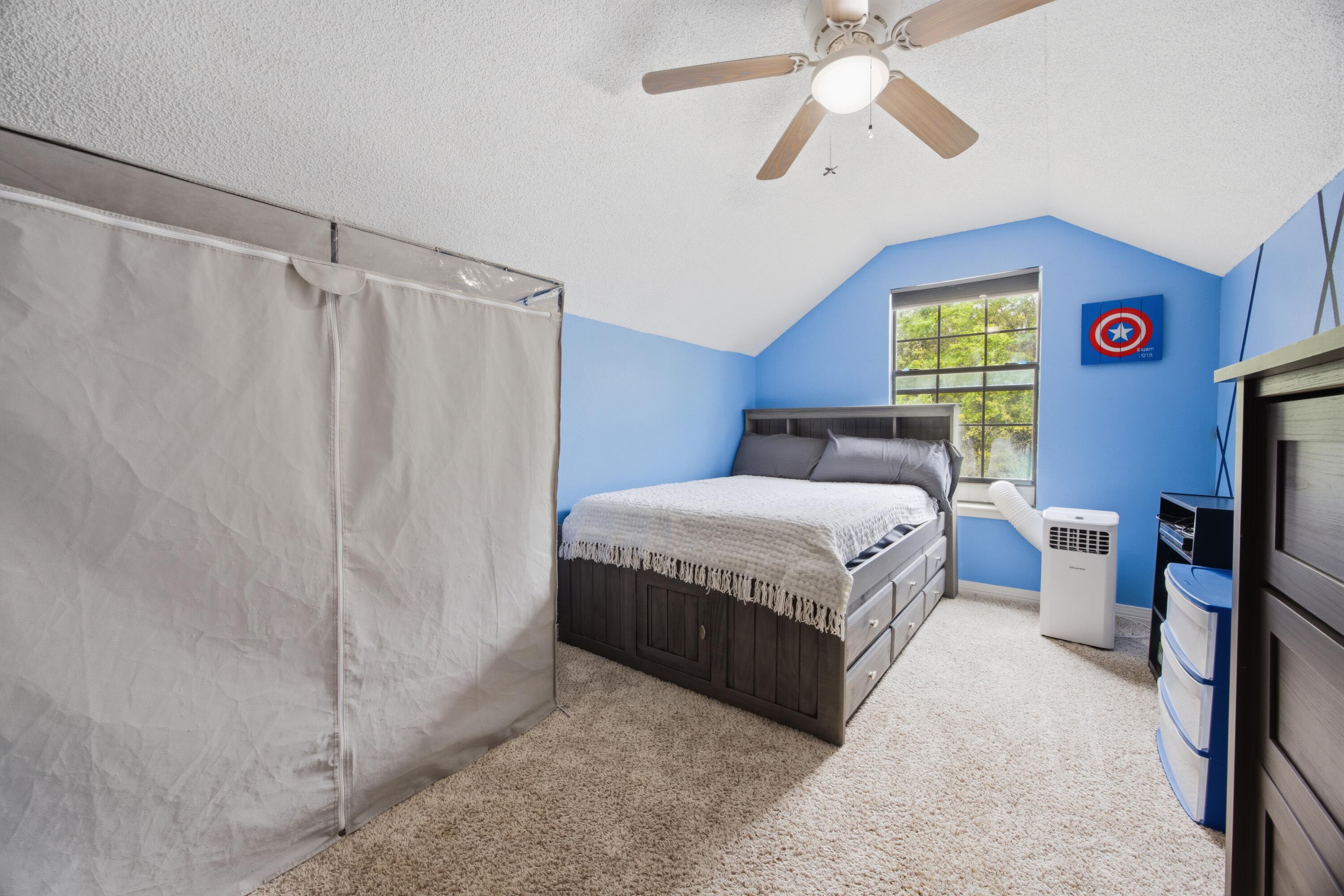 COM SE COR OF W1/2 OF SEC N100 FT W60 FT TO POB W240 - Residential