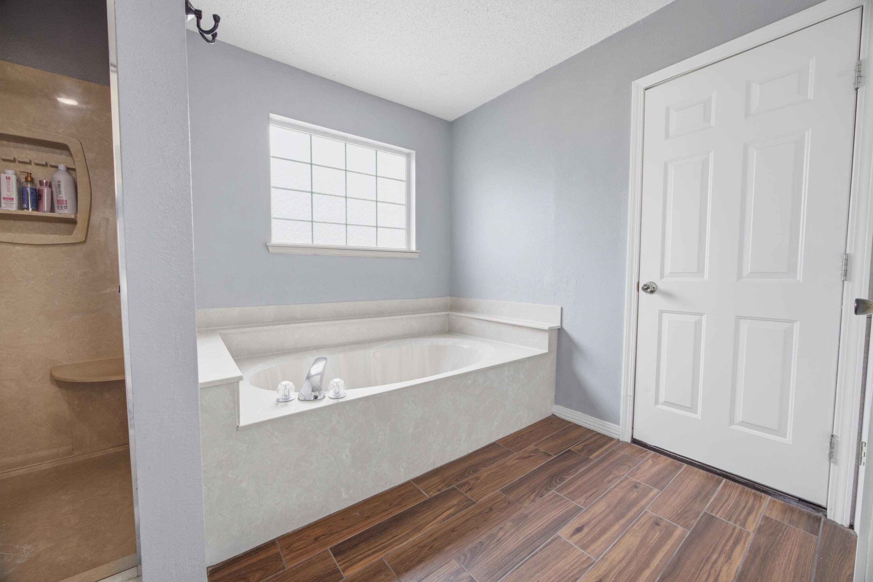 COM SE COR OF W1/2 OF SEC N100 FT W60 FT TO POB W240 - Residential