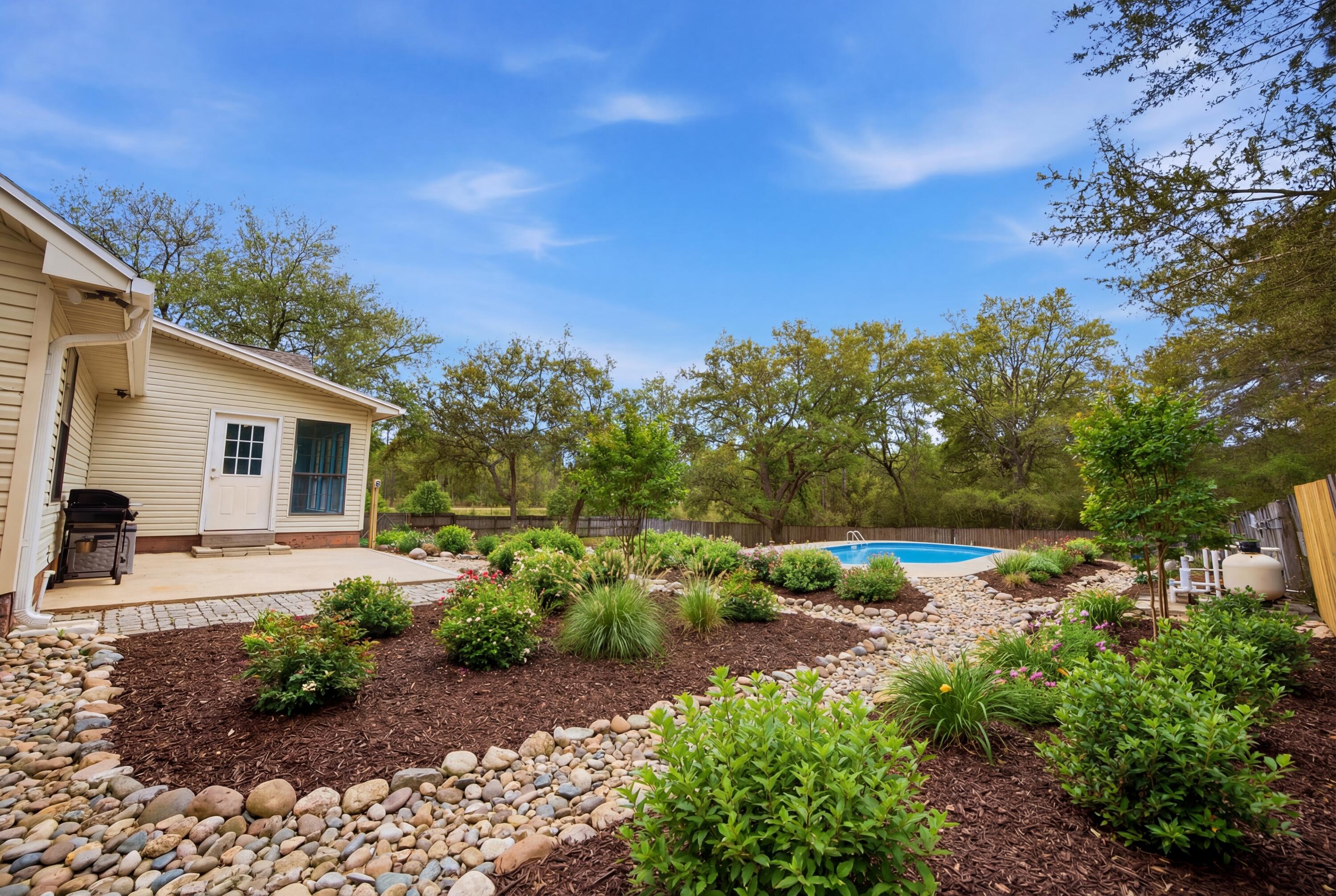 COM SE COR OF W1/2 OF SEC N100 FT W60 FT TO POB W240 - Residential