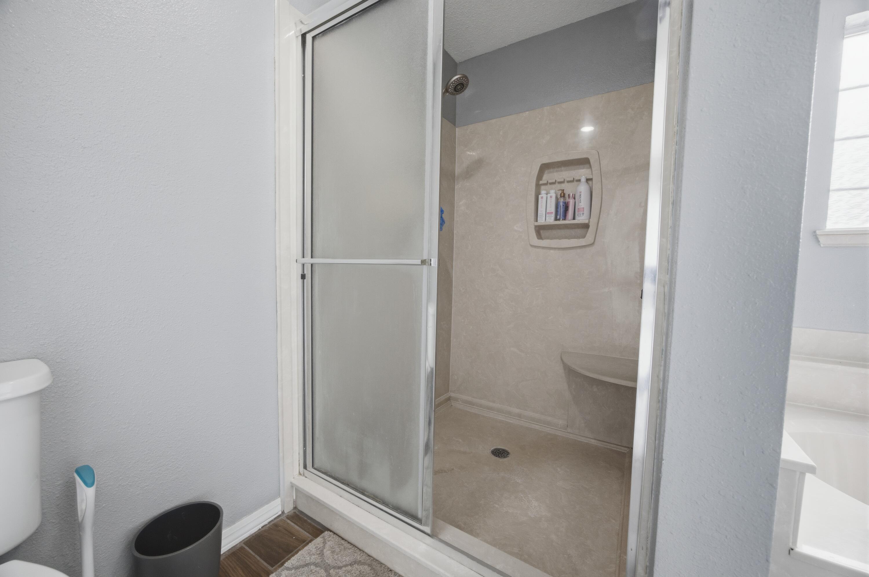 COM SE COR OF W1/2 OF SEC N100 FT W60 FT TO POB W240 - Residential