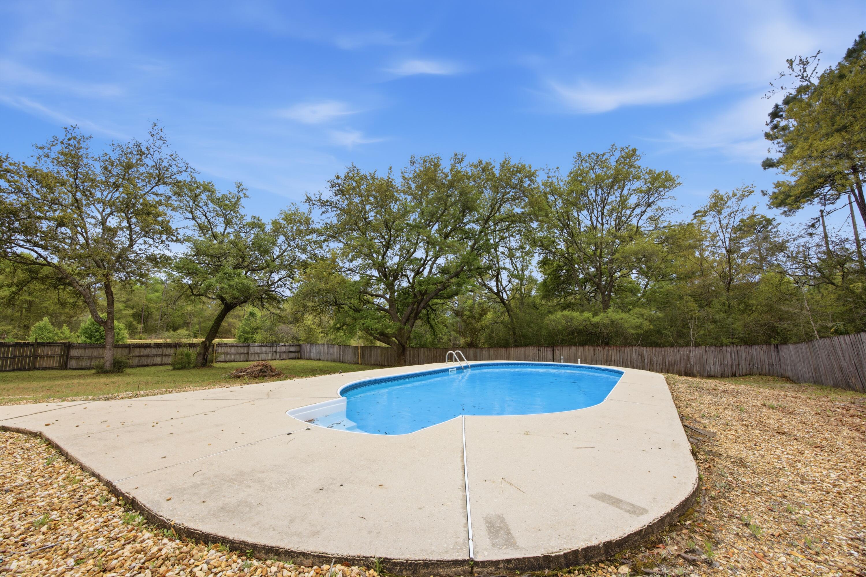 COM SE COR OF W1/2 OF SEC N100 FT W60 FT TO POB W240 - Residential