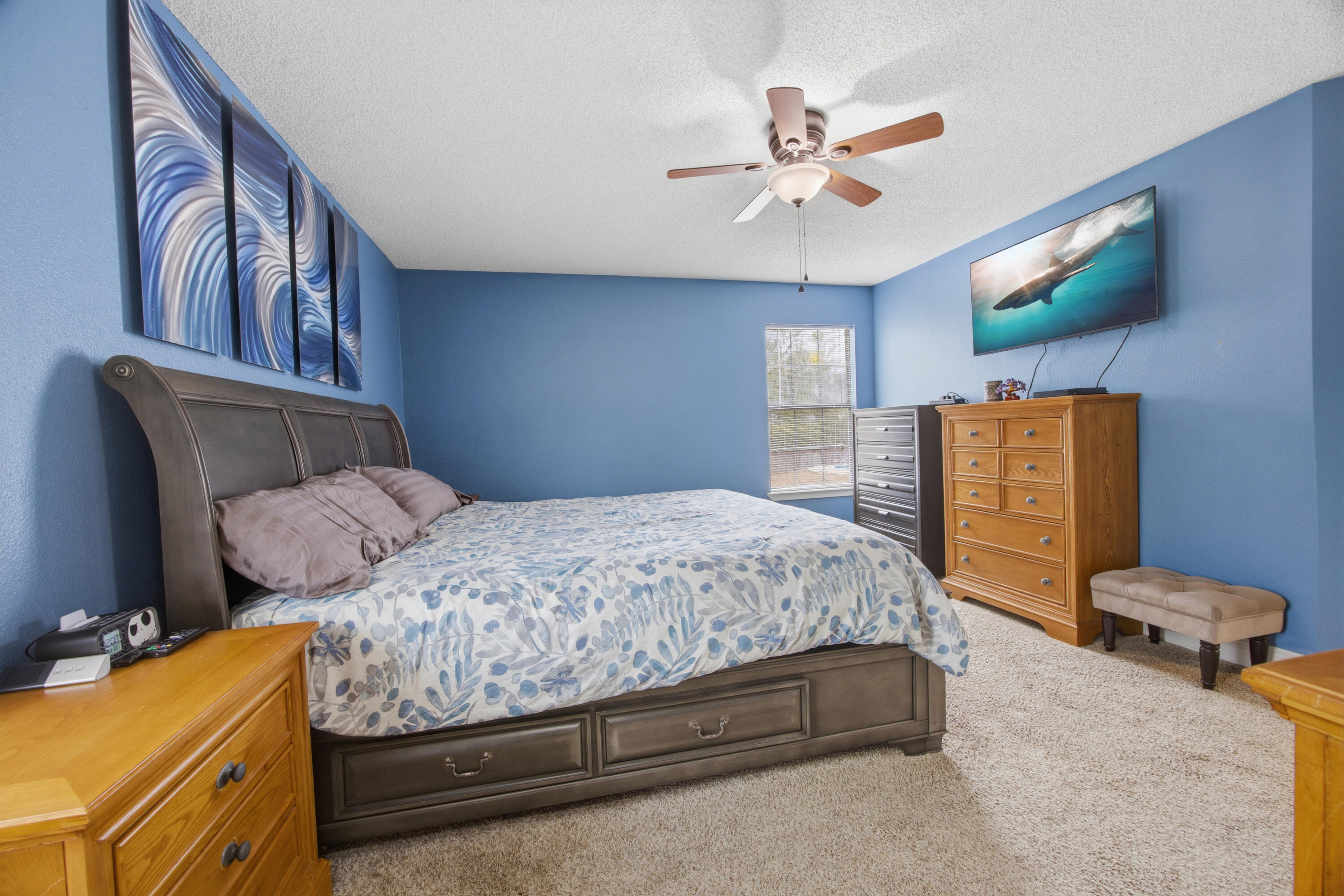 COM SE COR OF W1/2 OF SEC N100 FT W60 FT TO POB W240 - Residential