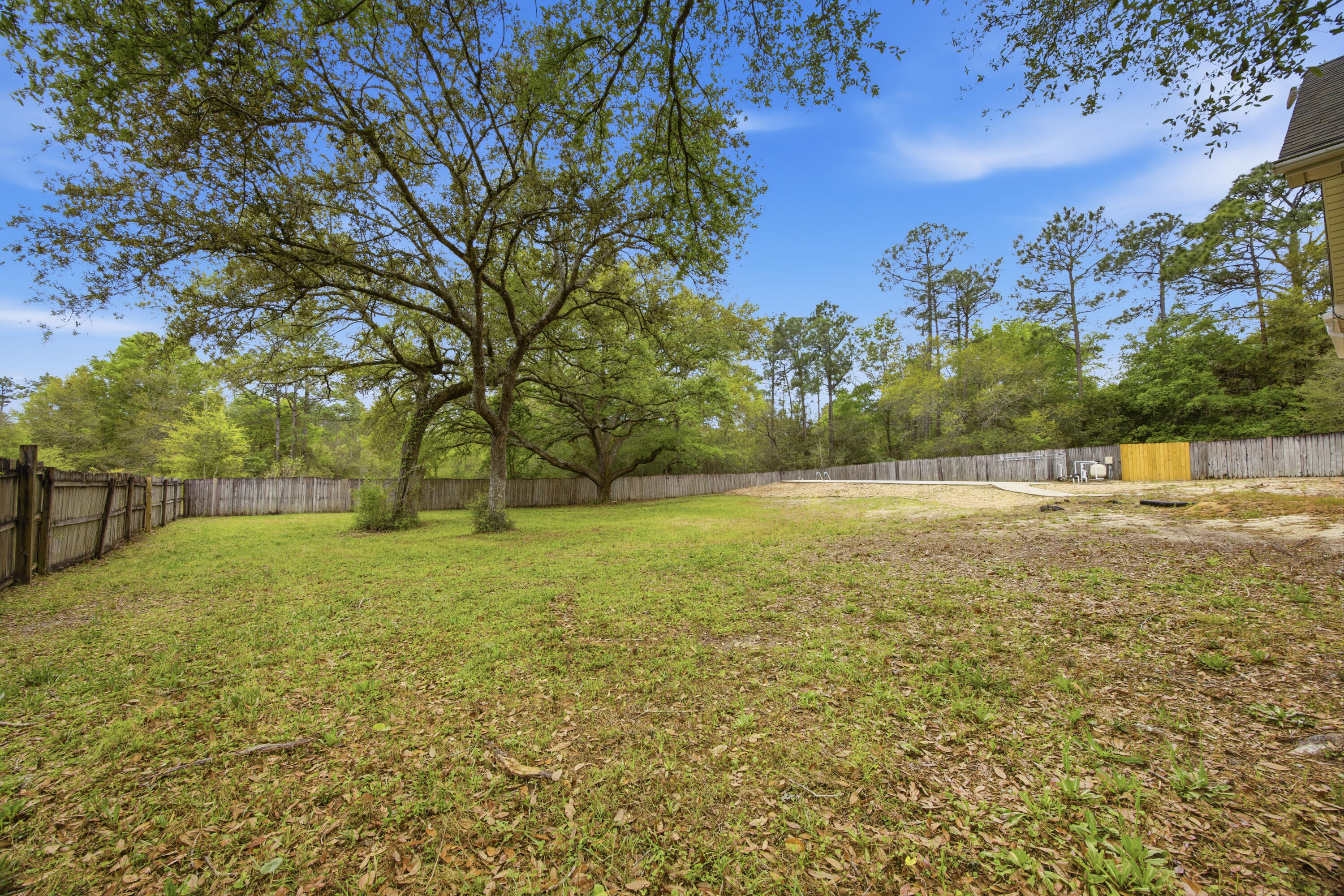 COM SE COR OF W1/2 OF SEC N100 FT W60 FT TO POB W240 - Residential