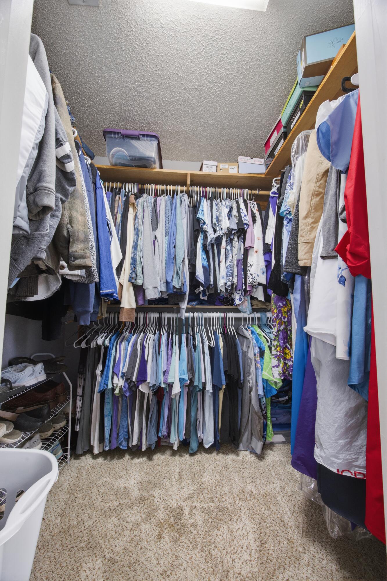 COM SE COR OF W1/2 OF SEC N100 FT W60 FT TO POB W240 - Residential