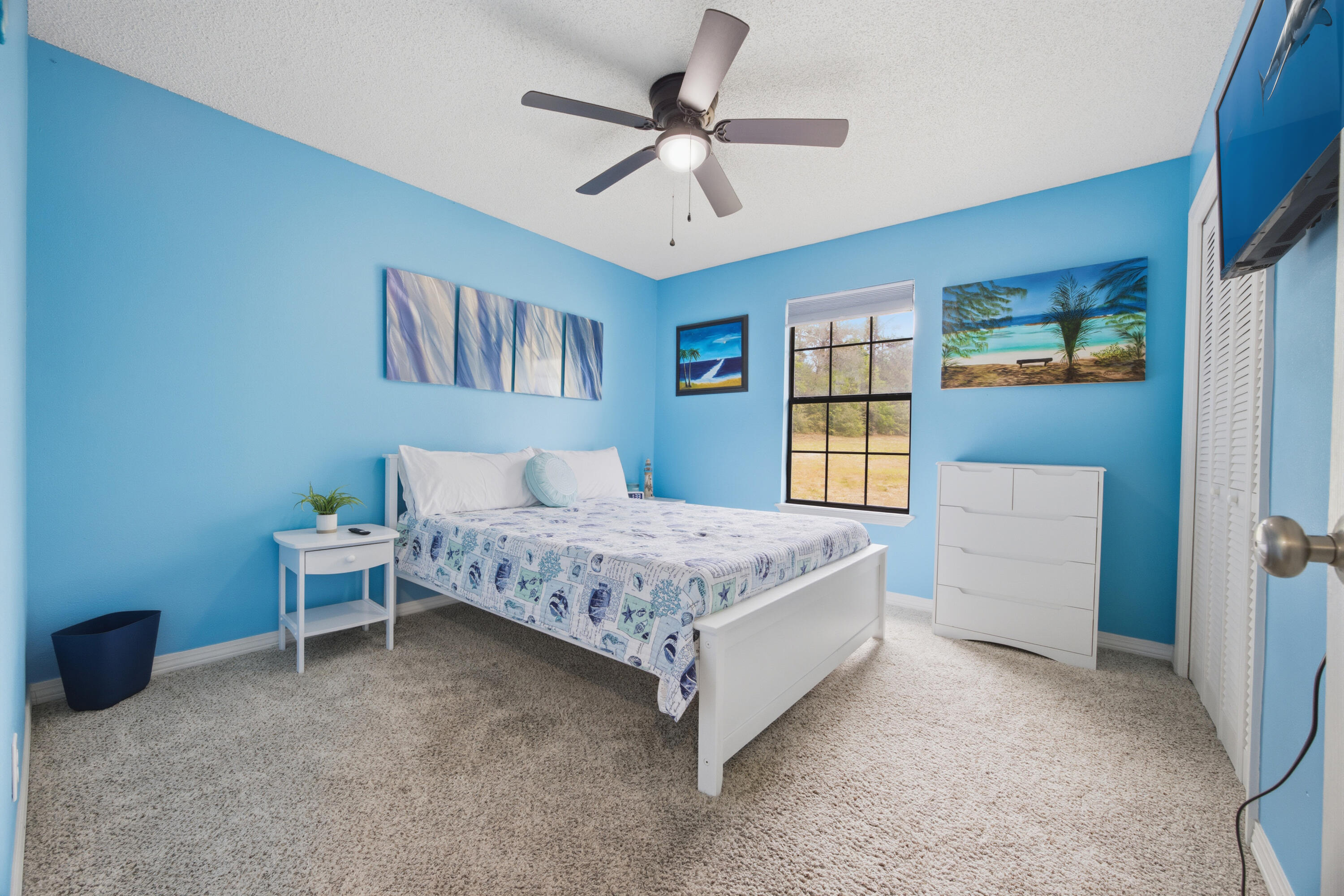 COM SE COR OF W1/2 OF SEC N100 FT W60 FT TO POB W240 - Residential